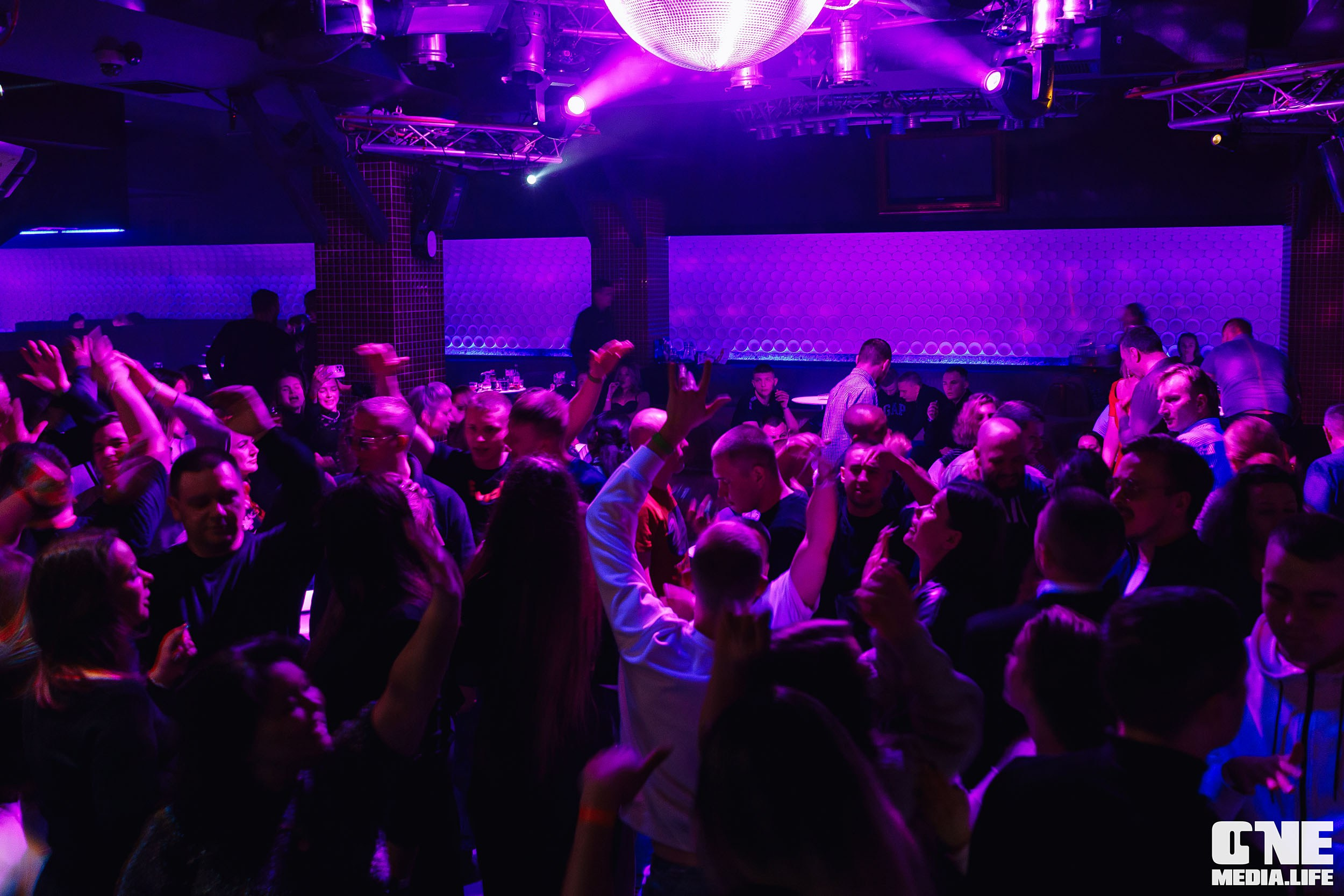 Фоторепортаж из РК Планета. One Media Life: фоторепортажи, фотоотчеты с мероприятий и заведений