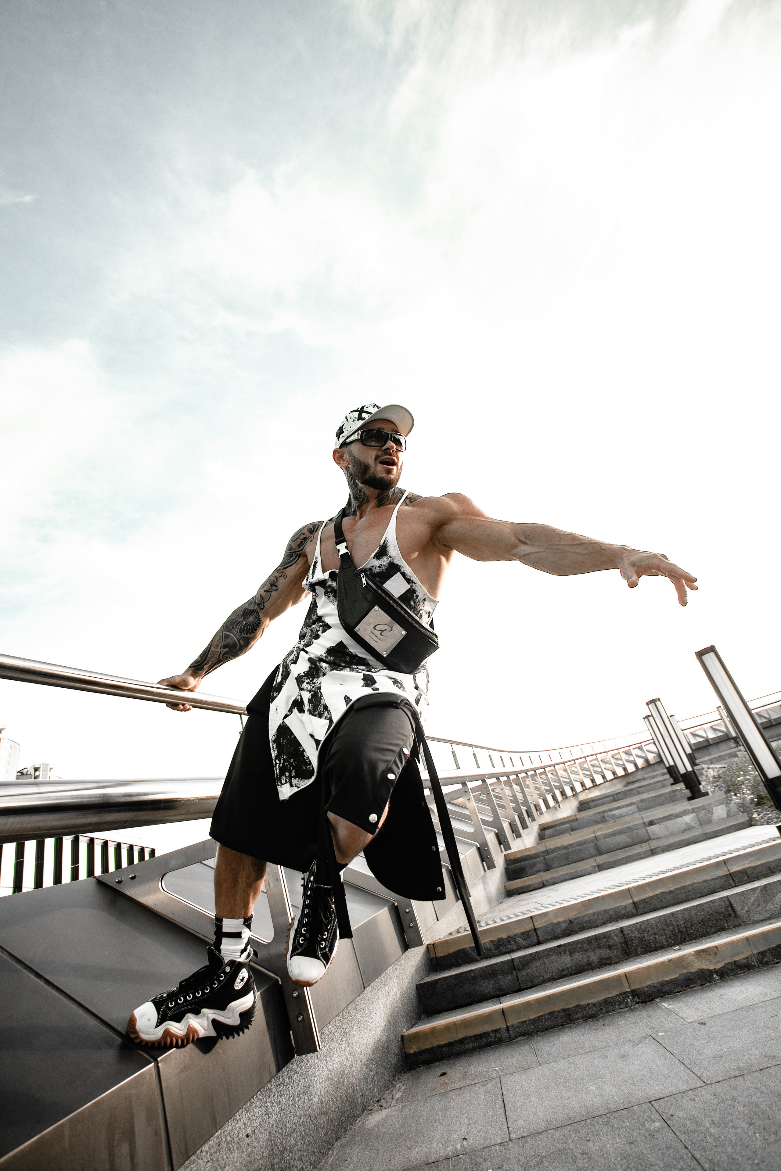 Дизайнерская одежда @ALEX KROWN. Art photographer Nino