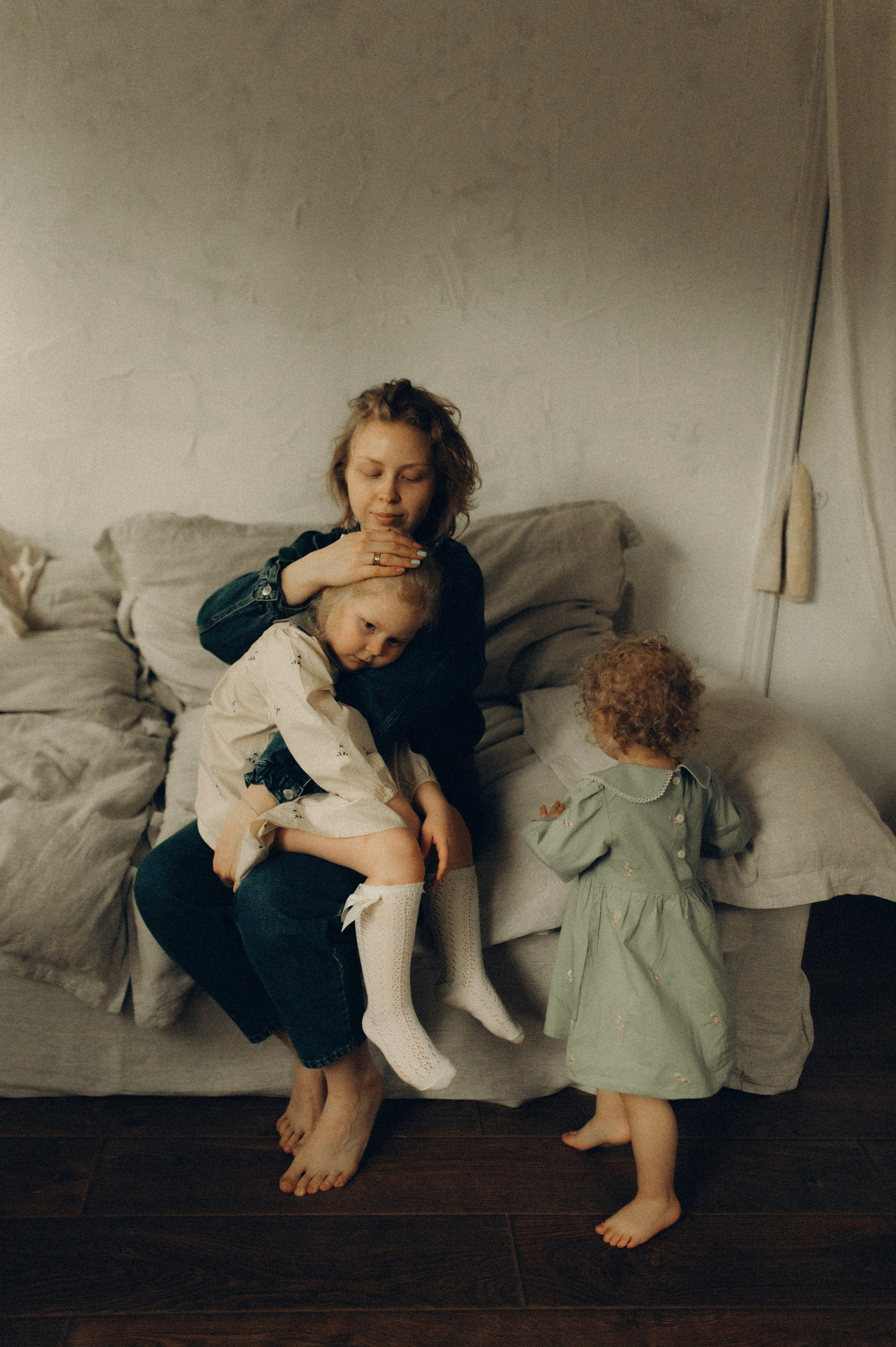 Весна в ладошках. Семейный фотограф в Москве Екатерина Денисенко | Фотосессии без постановки дома и в студии