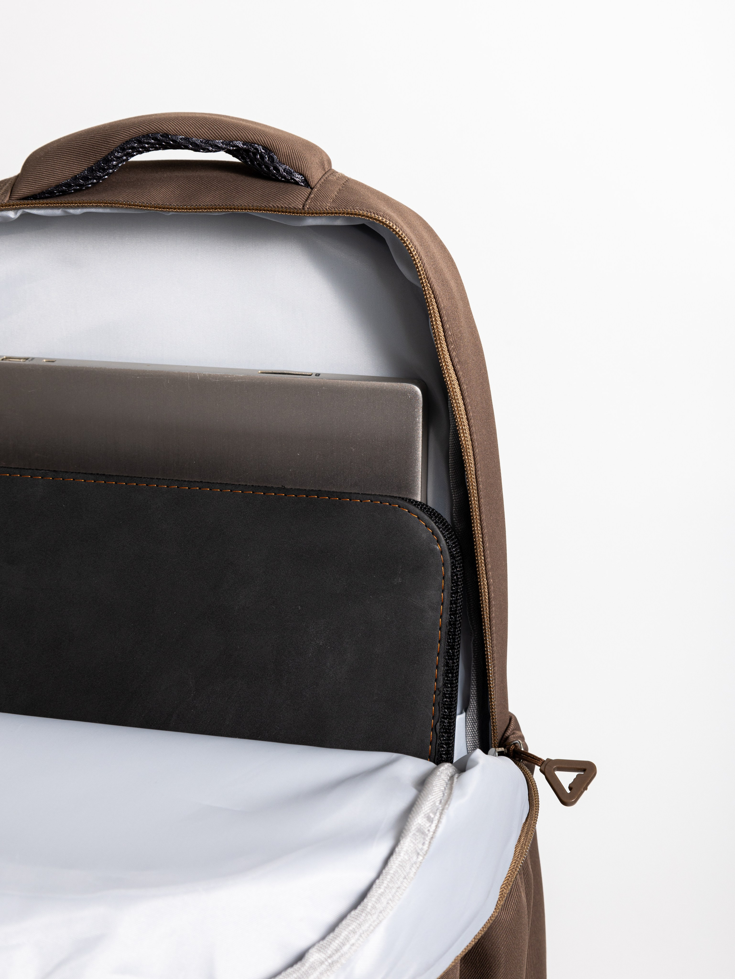 Фотографии изделий из ткани. Предметный фотограф в Москве и Московской области