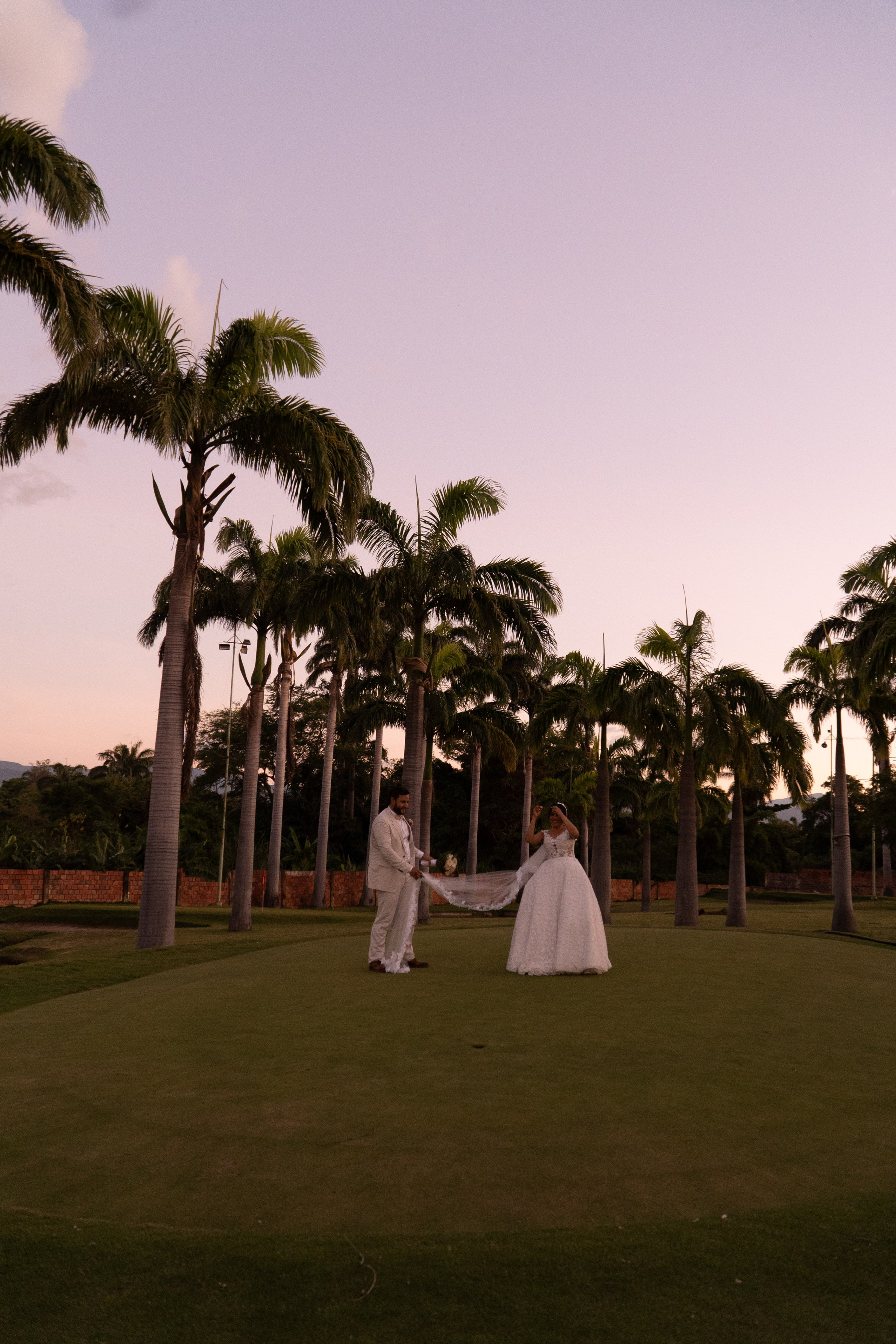 Carola & Gerson. Wedding Photographer in Barcelona and Medellin