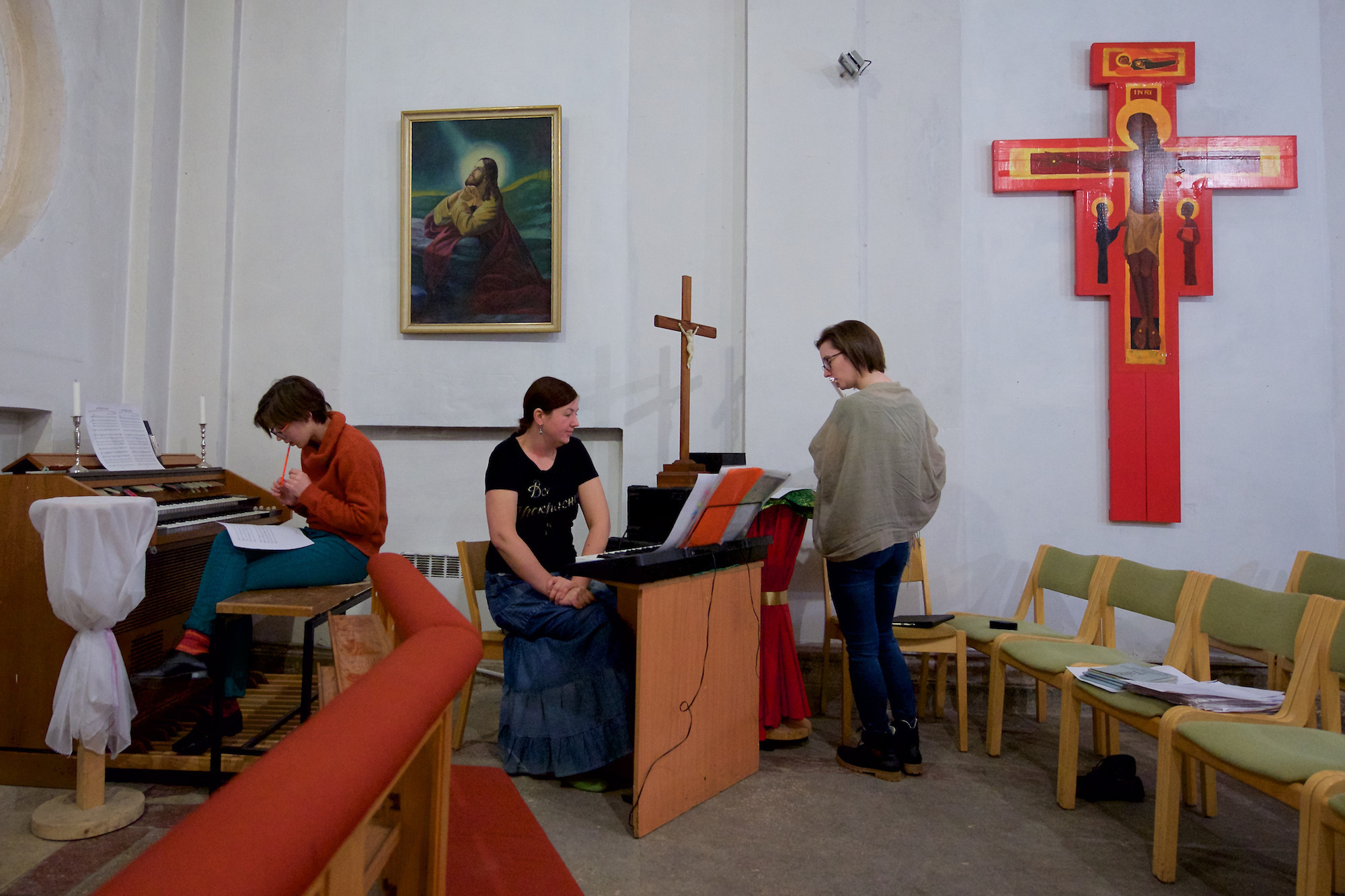 Chapel of Annenkirche. Rehearsal of musicians.