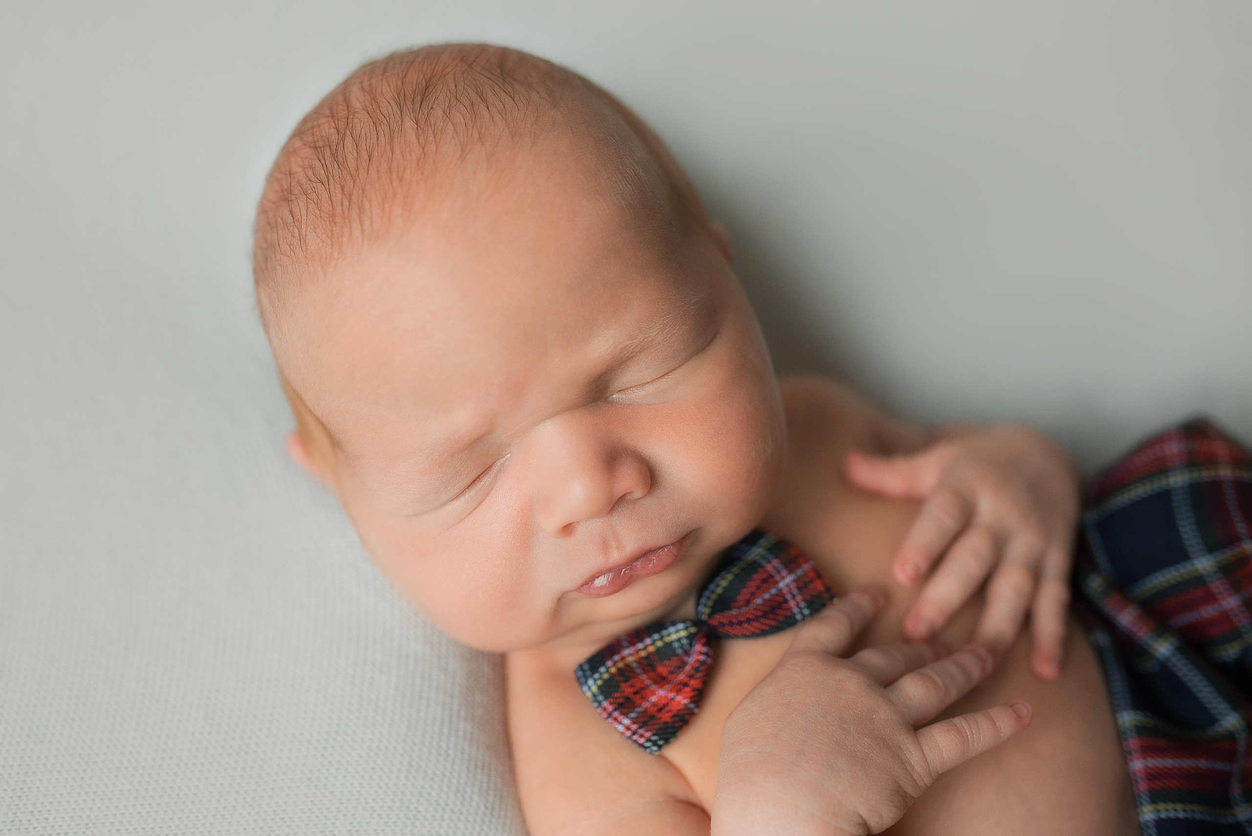 Лев_5 дней. Фотограф новорожденных в Екатеринбурге Лена Ильина