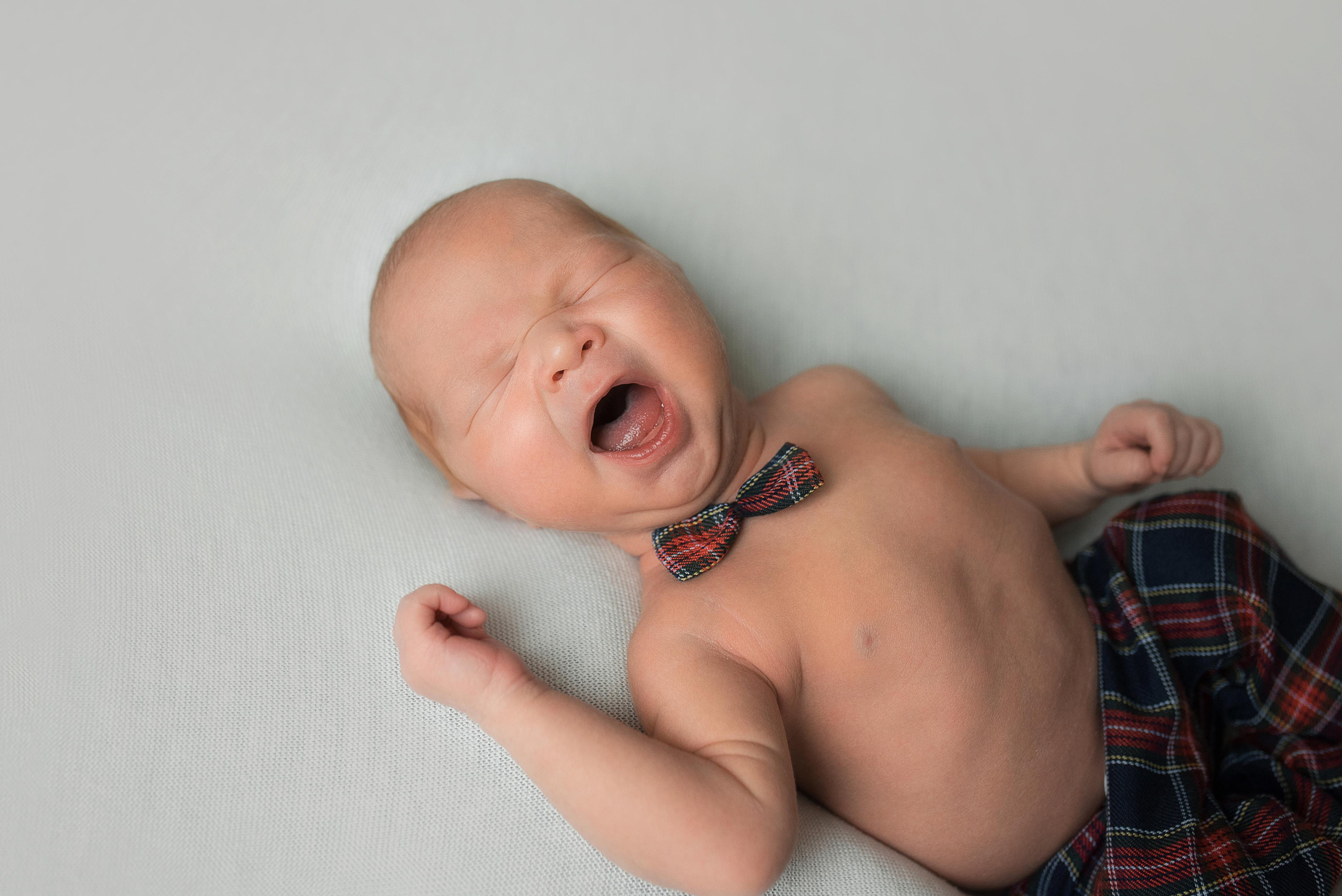 Лев_5 дней. Фотограф новорожденных в Екатеринбурге Лена Ильина