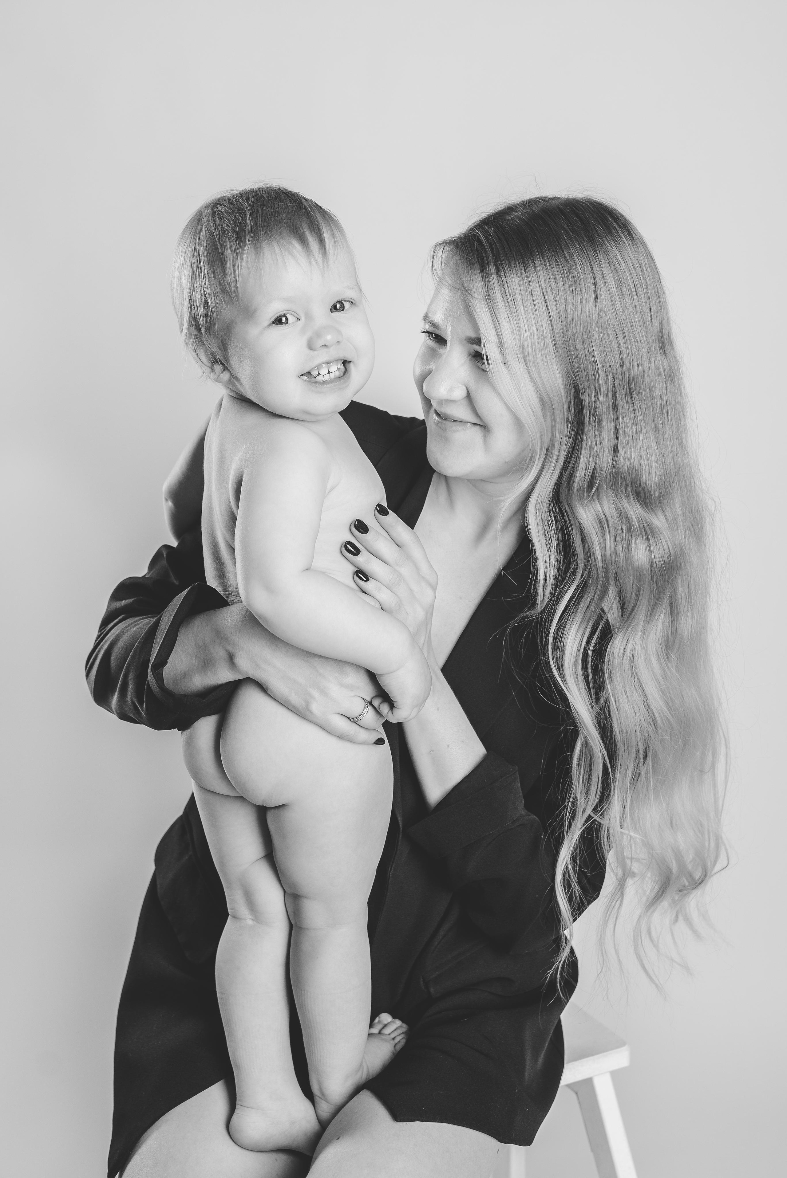 Вика, 1 годик (фотостудия Skazkovo). Фотограф новорожденных в Екатеринбурге Лена Ильина