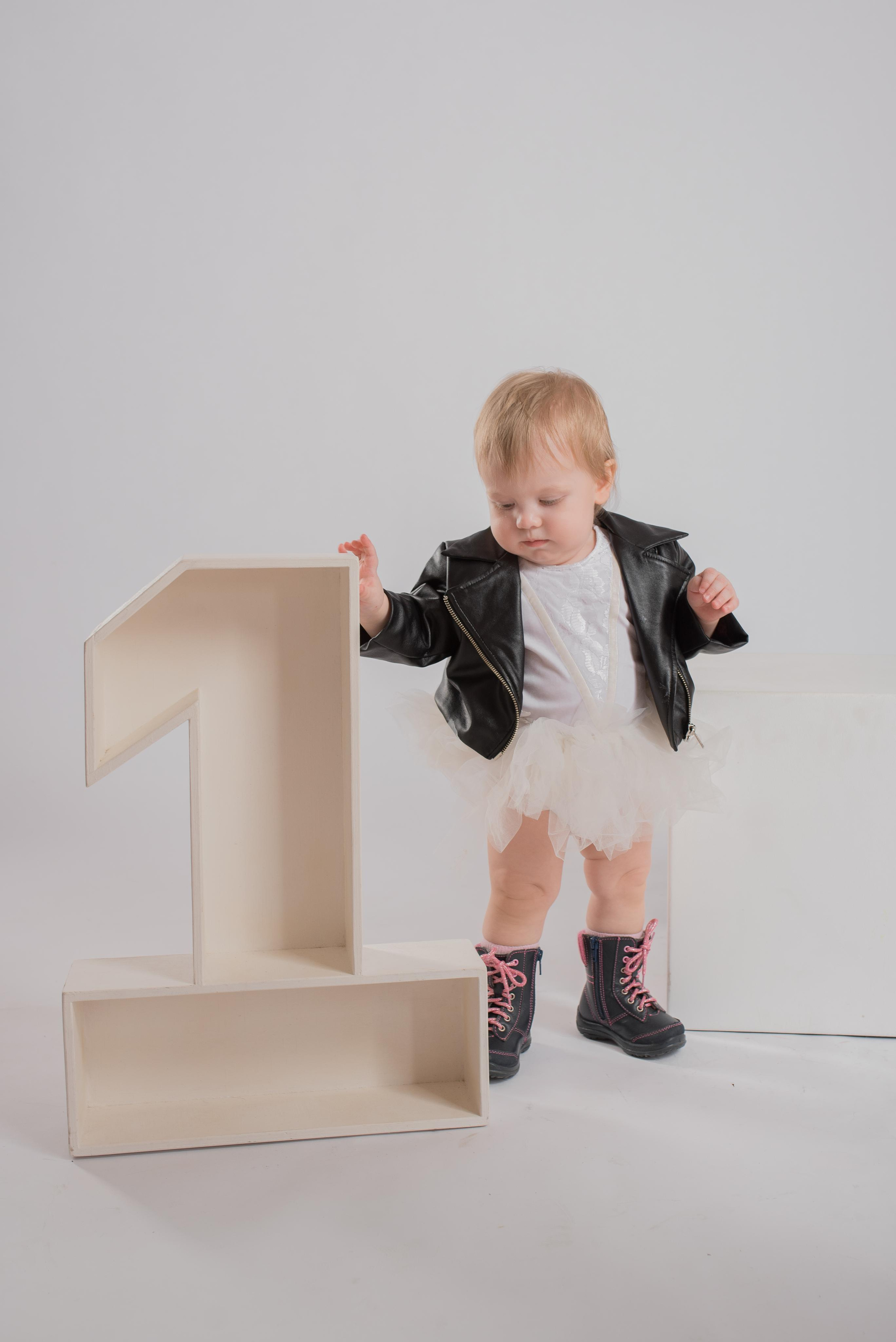 Вика, 1 годик (фотостудия Skazkovo). Фотограф новорожденных в Екатеринбурге Лена Ильина