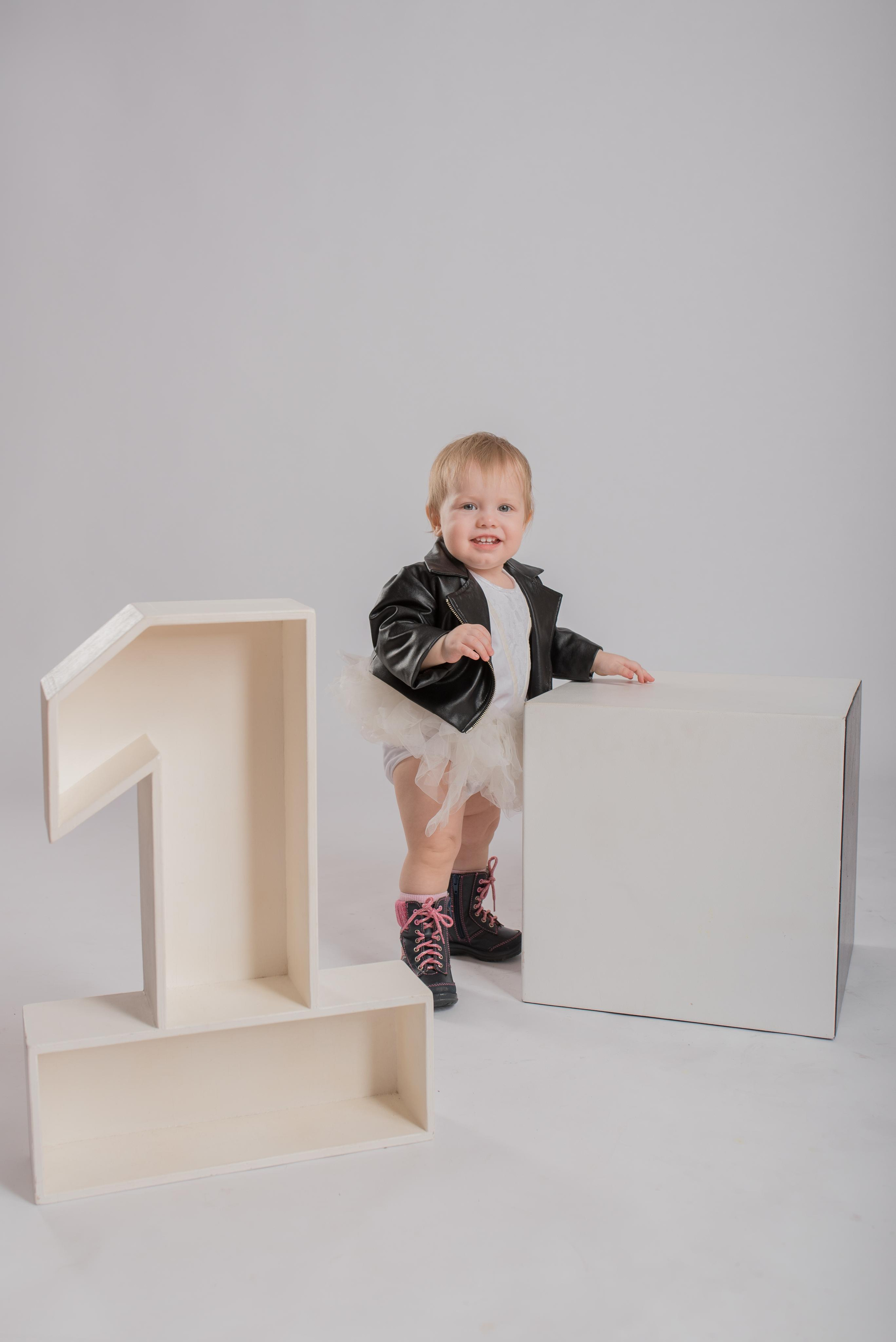 Вика, 1 годик (фотостудия Skazkovo). Фотограф новорожденных в Екатеринбурге Лена Ильина