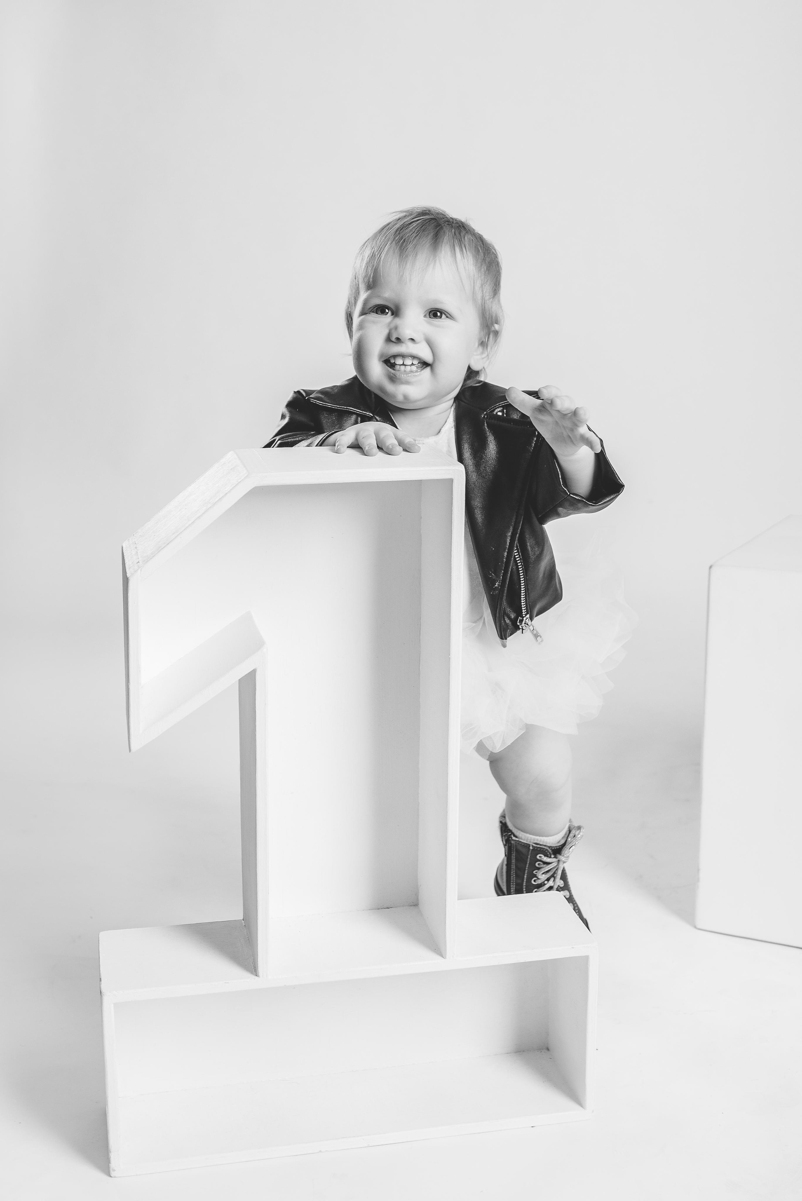 Вика, 1 годик (фотостудия Skazkovo). Фотограф новорожденных в Екатеринбурге Лена Ильина