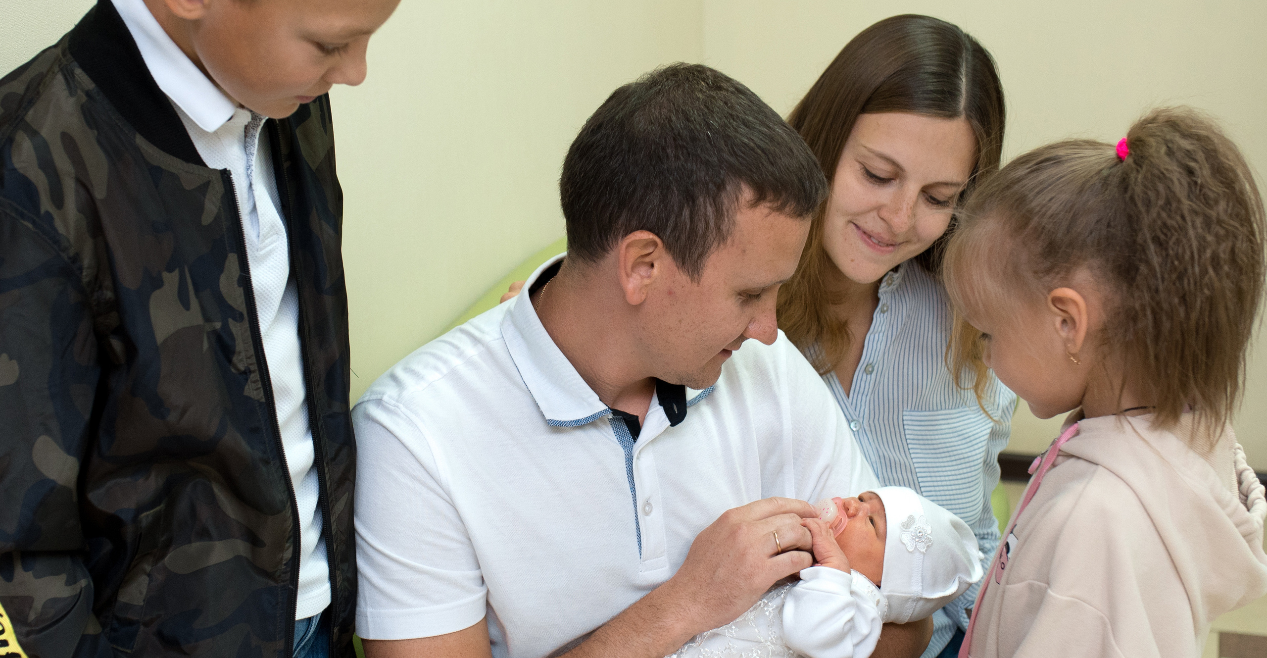 Выписка из роддома, Екатеринбург. Фотограф новорожденных в Екатеринбурге Лена Ильина