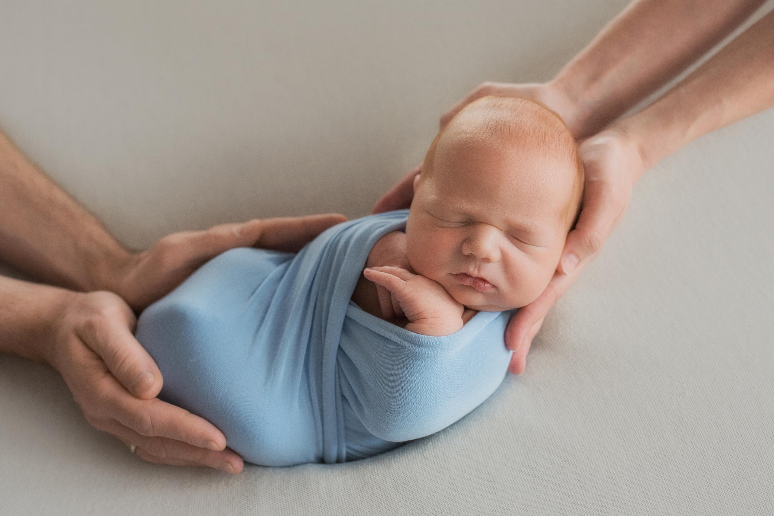 Лев_5 дней. Фотограф новорожденных в Екатеринбурге Лена Ильина