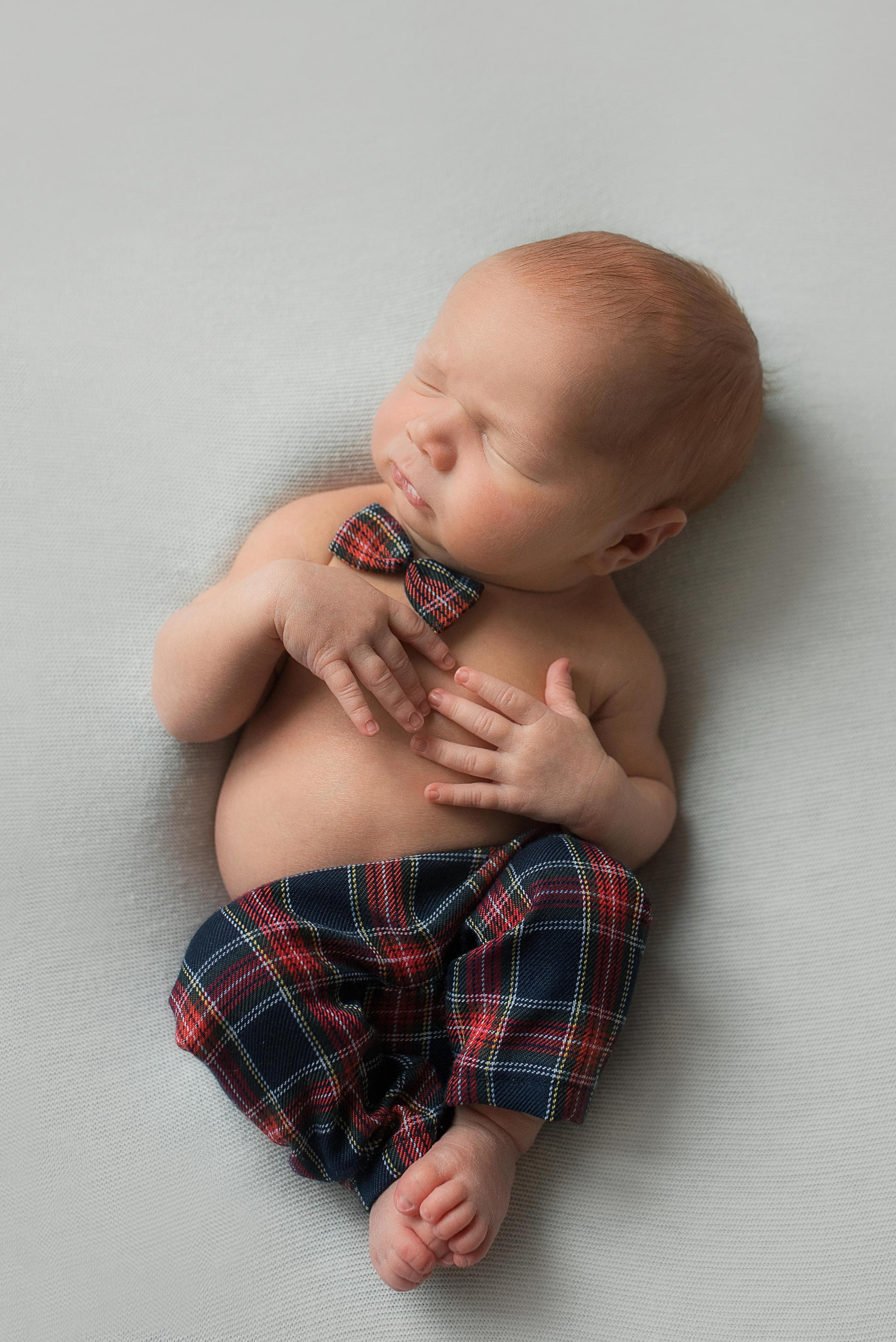 Лев_5 дней. Фотограф новорожденных в Екатеринбурге Лена Ильина