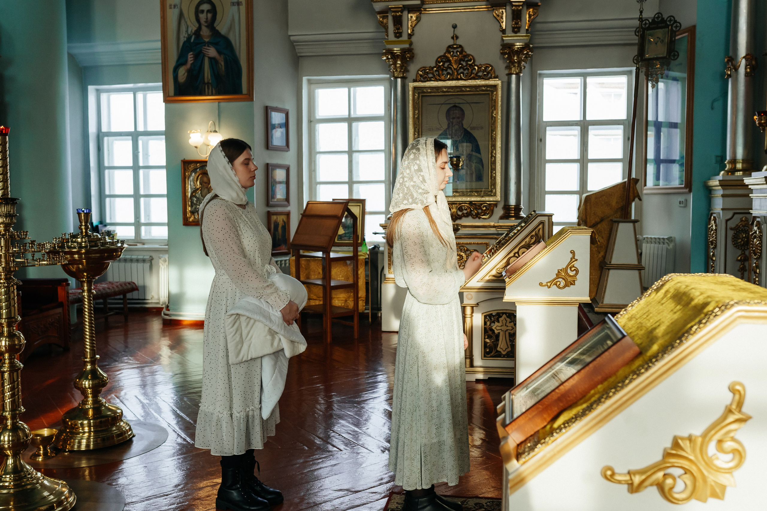 Фотосъемка крещения. Фотограф Ким Наталья в Красноярске