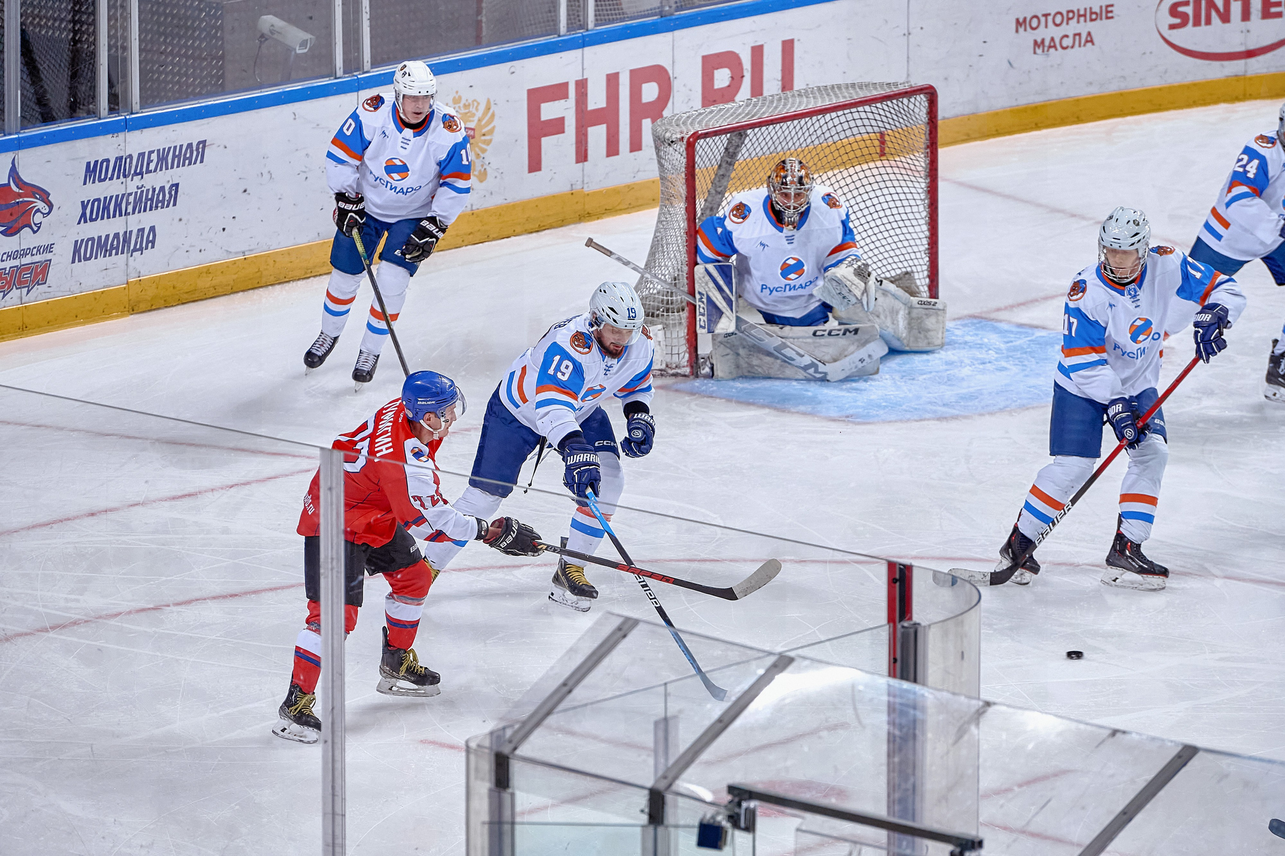 Платинум Арена — Хоккей — РусГидро. Фотограф Яковлев Роман — Красноярск