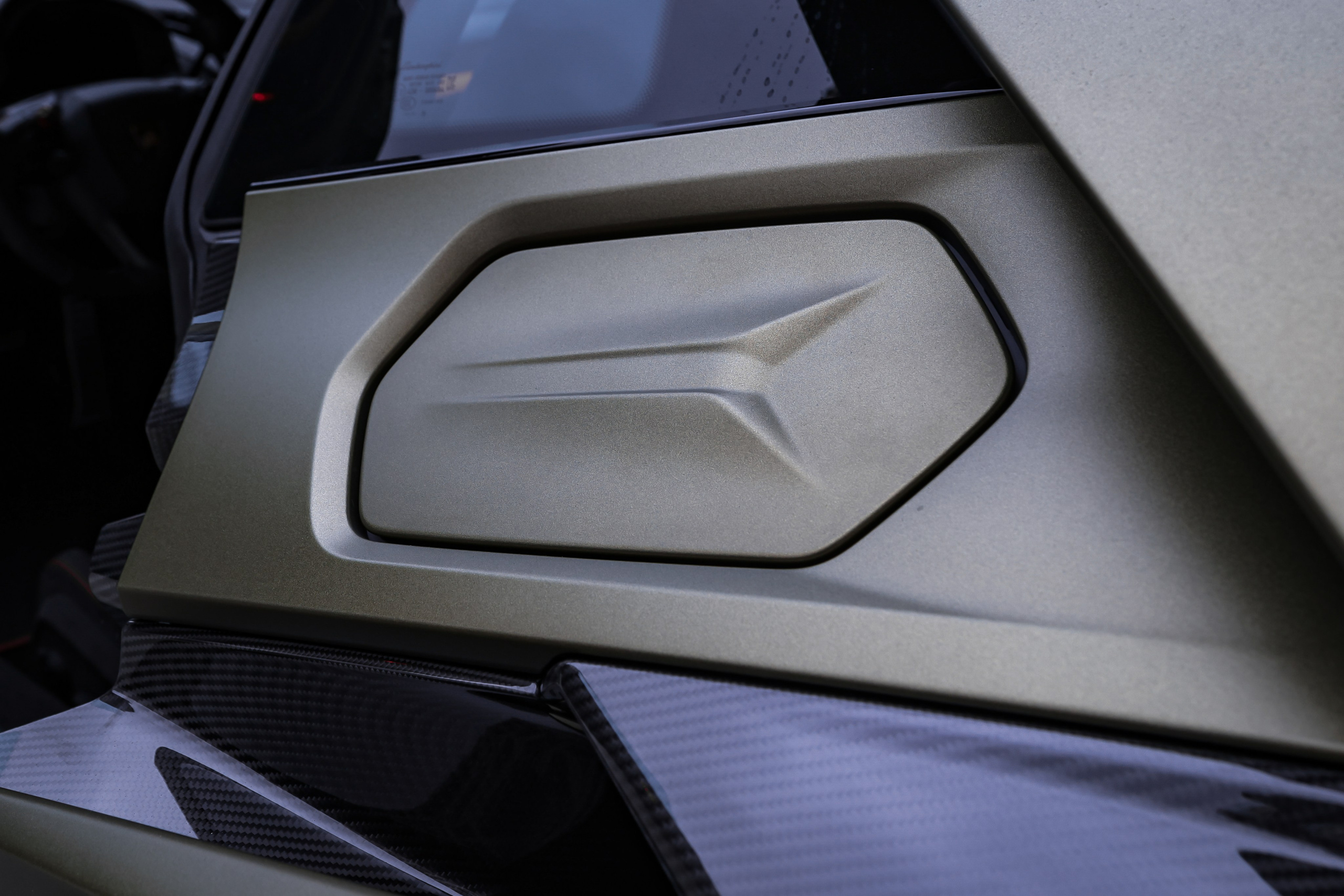 2024 Lamborghini Revuelto 6.5 AMT. Mixturecaptures