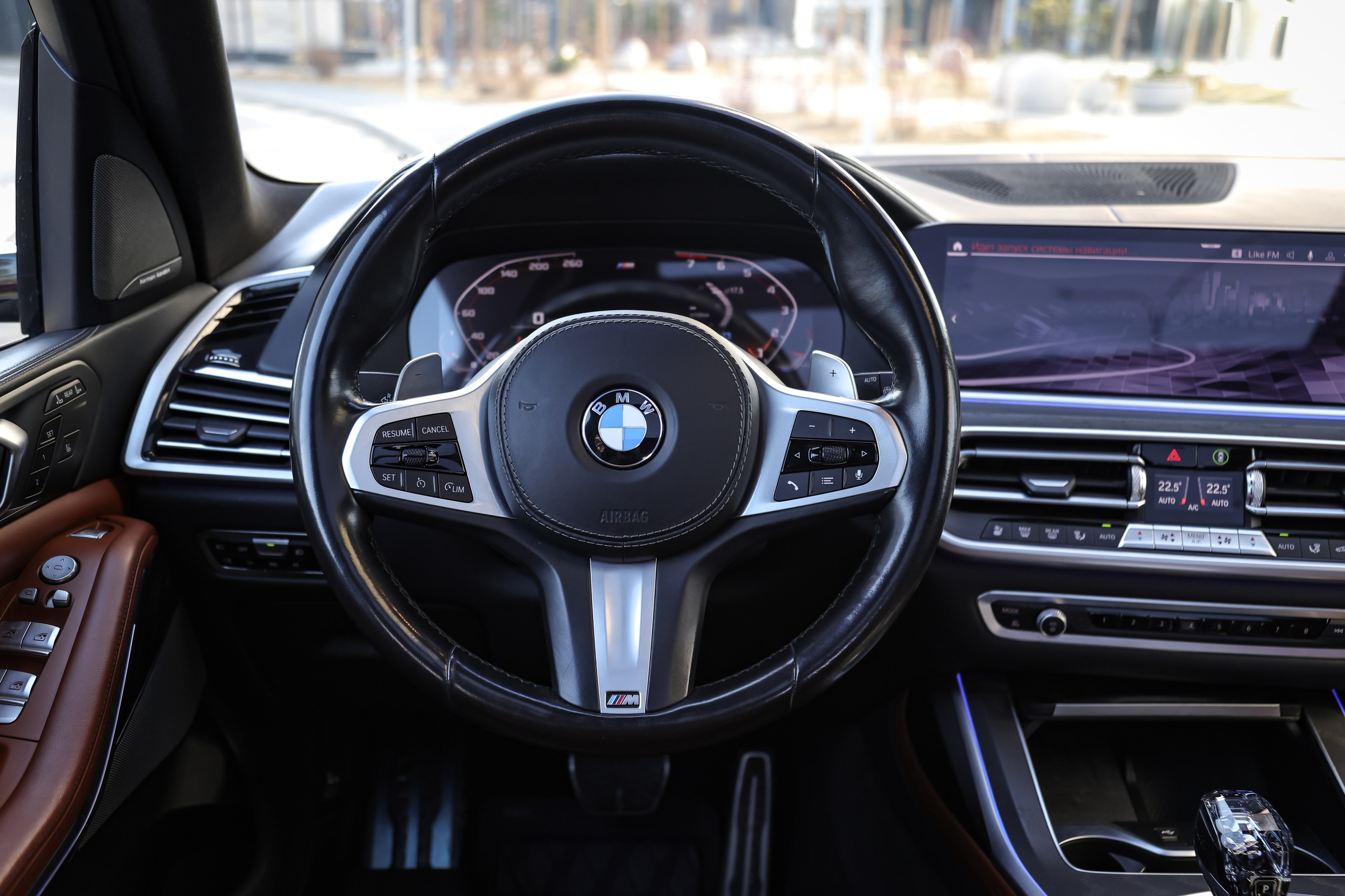 2020 BMW X7 XDrive 40i. Mixturecaptures