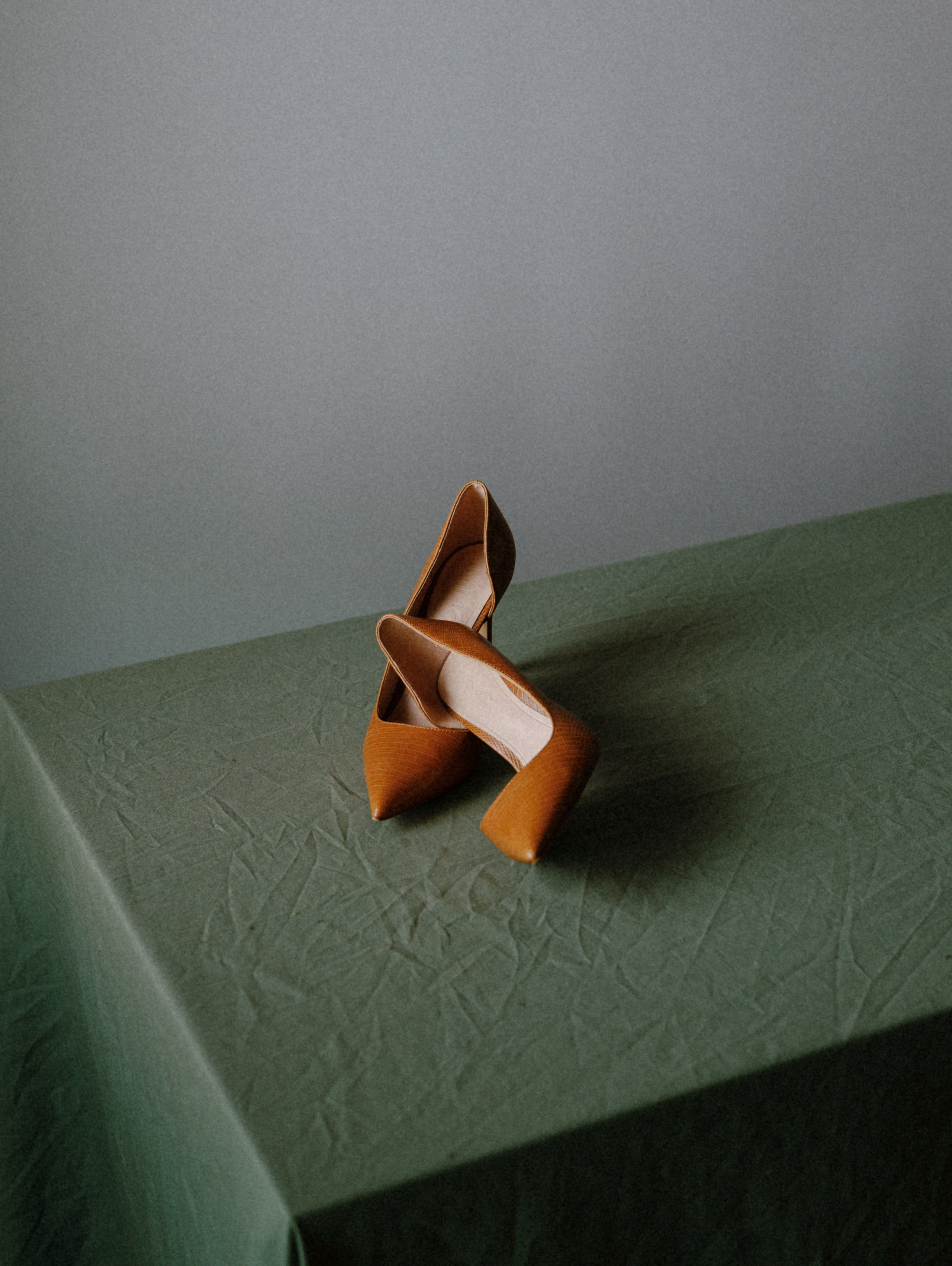 Портфолийная съемка сумки и туфель в винтажной подаче. СЕМЕЙНЫЙ И ПРЕДМЕТНЫЙ ФОТОГРАФ — ЛЕНА ГОНЧАР | КРАСНОДАР | МАЙКОП