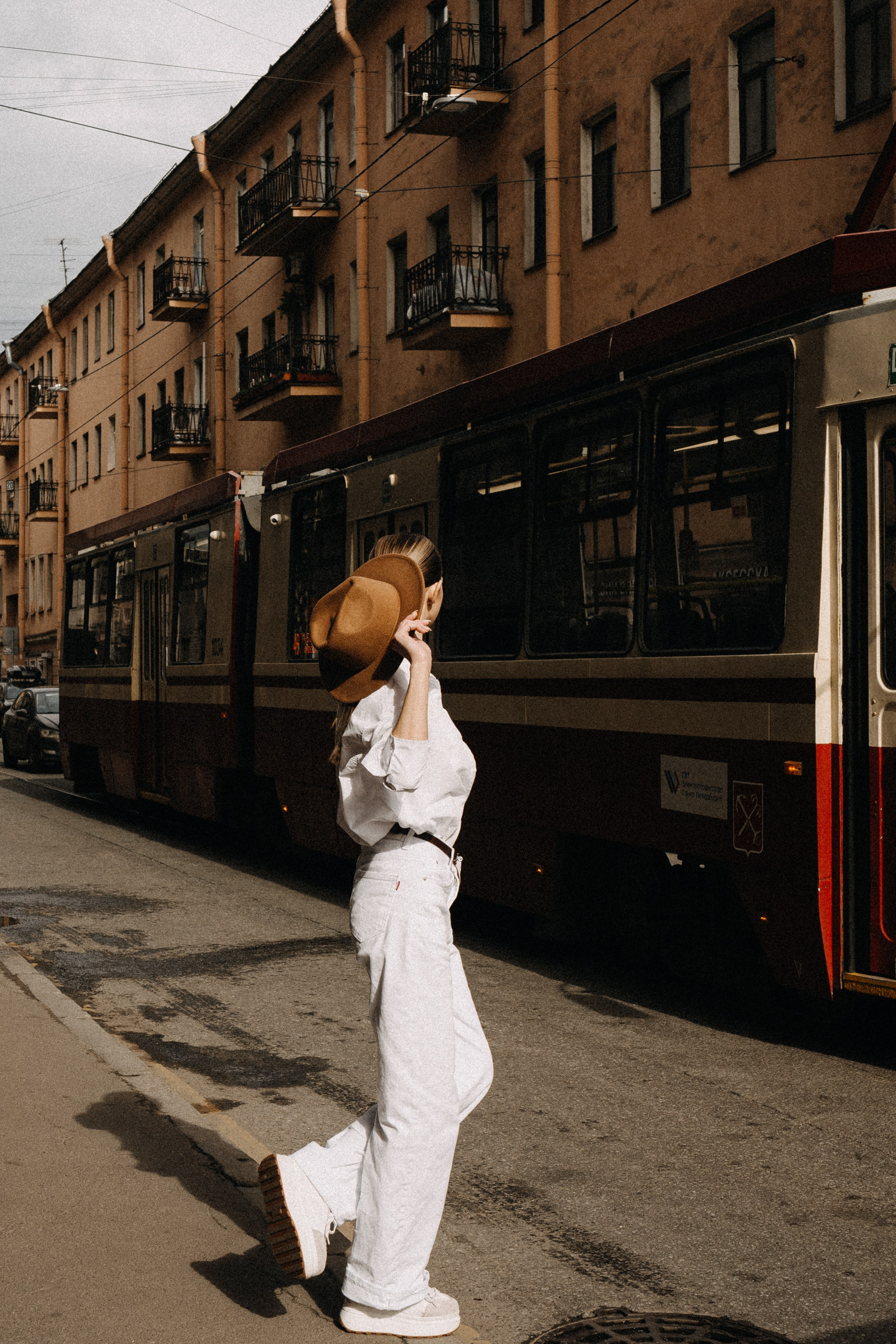 МЫ ГУЛЯЛИ ПРО КРЫШАМ ПИТЕРА. Профессиональный фотограф, Санкт-Петербург — Виктория Богомолова
