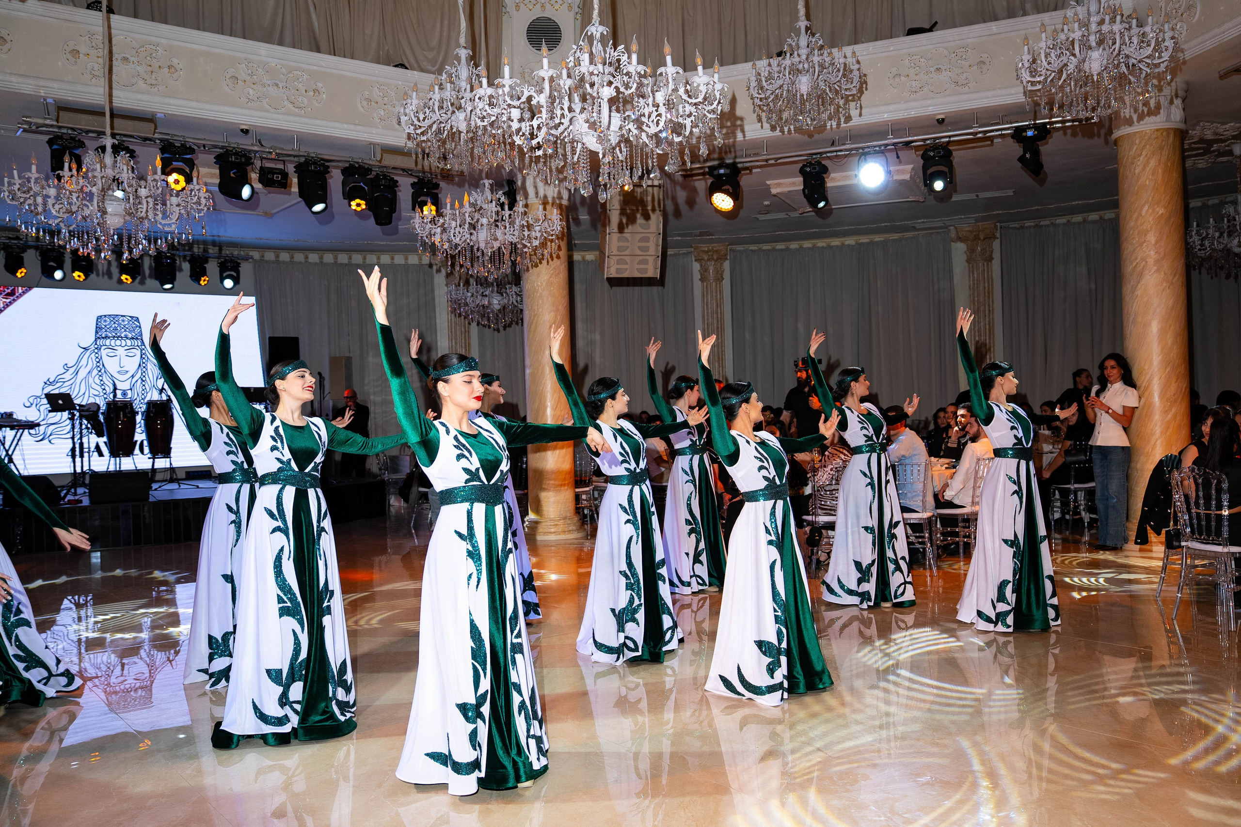 BAGOYAN FUND. Silvii.photo