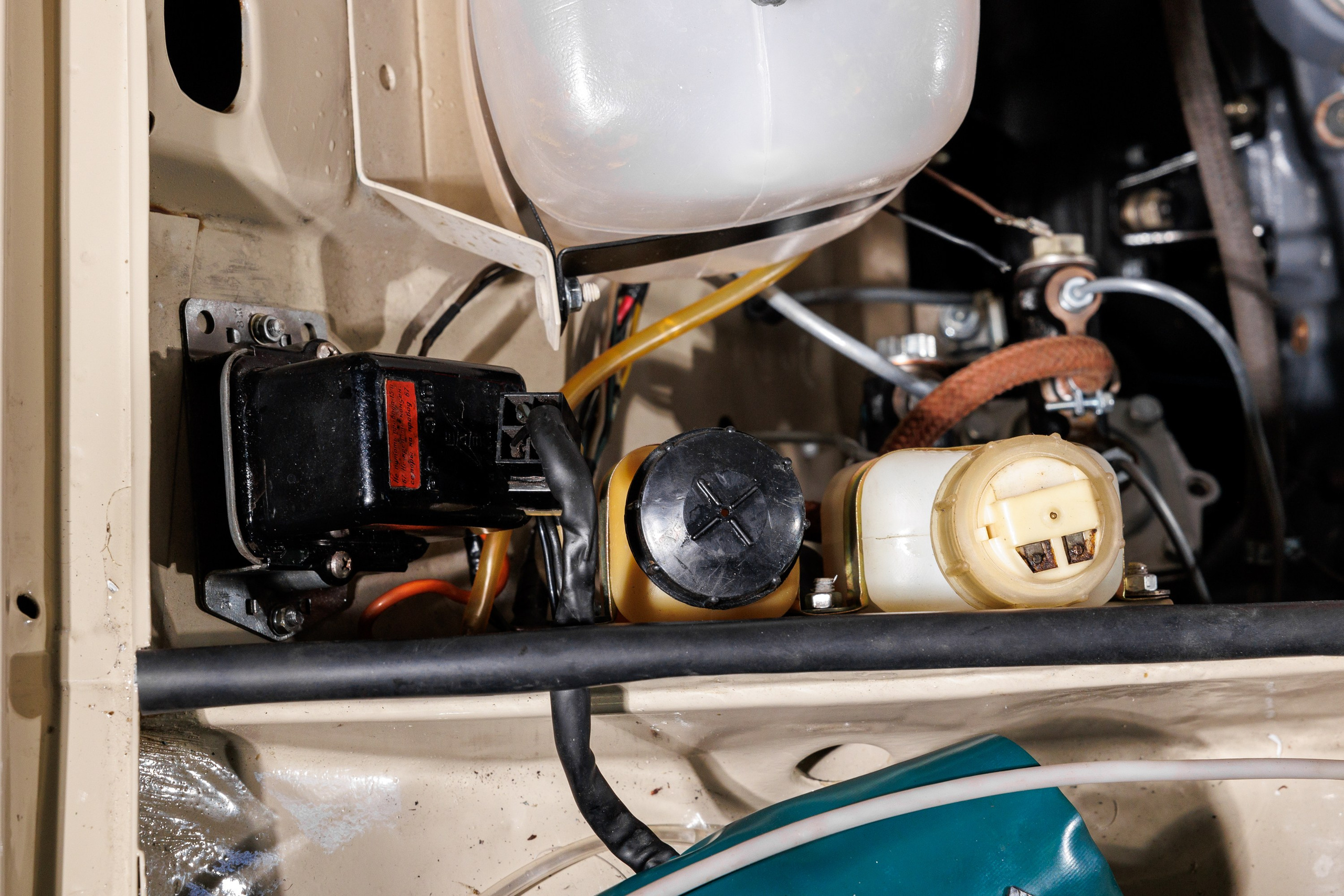 Автомобильная фотосъемка ВАЗ 2101 после реставрации в Бюро "Наследие"