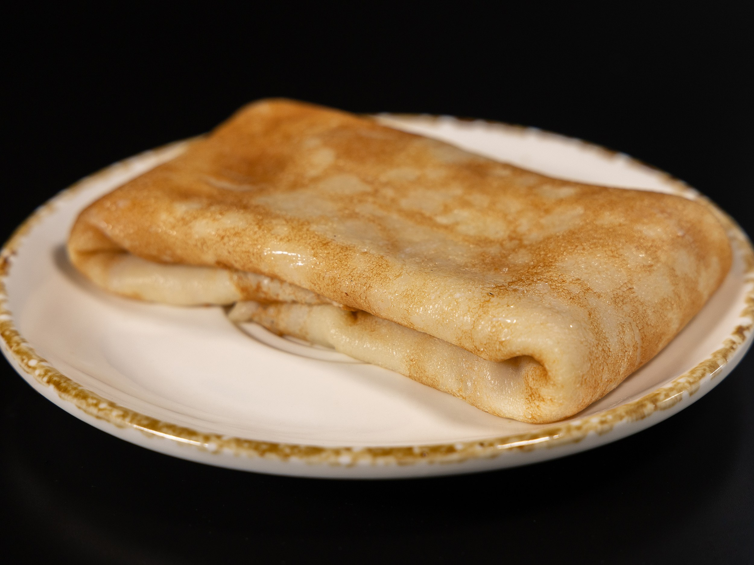 Предметная фотосъемка блина с начинкой