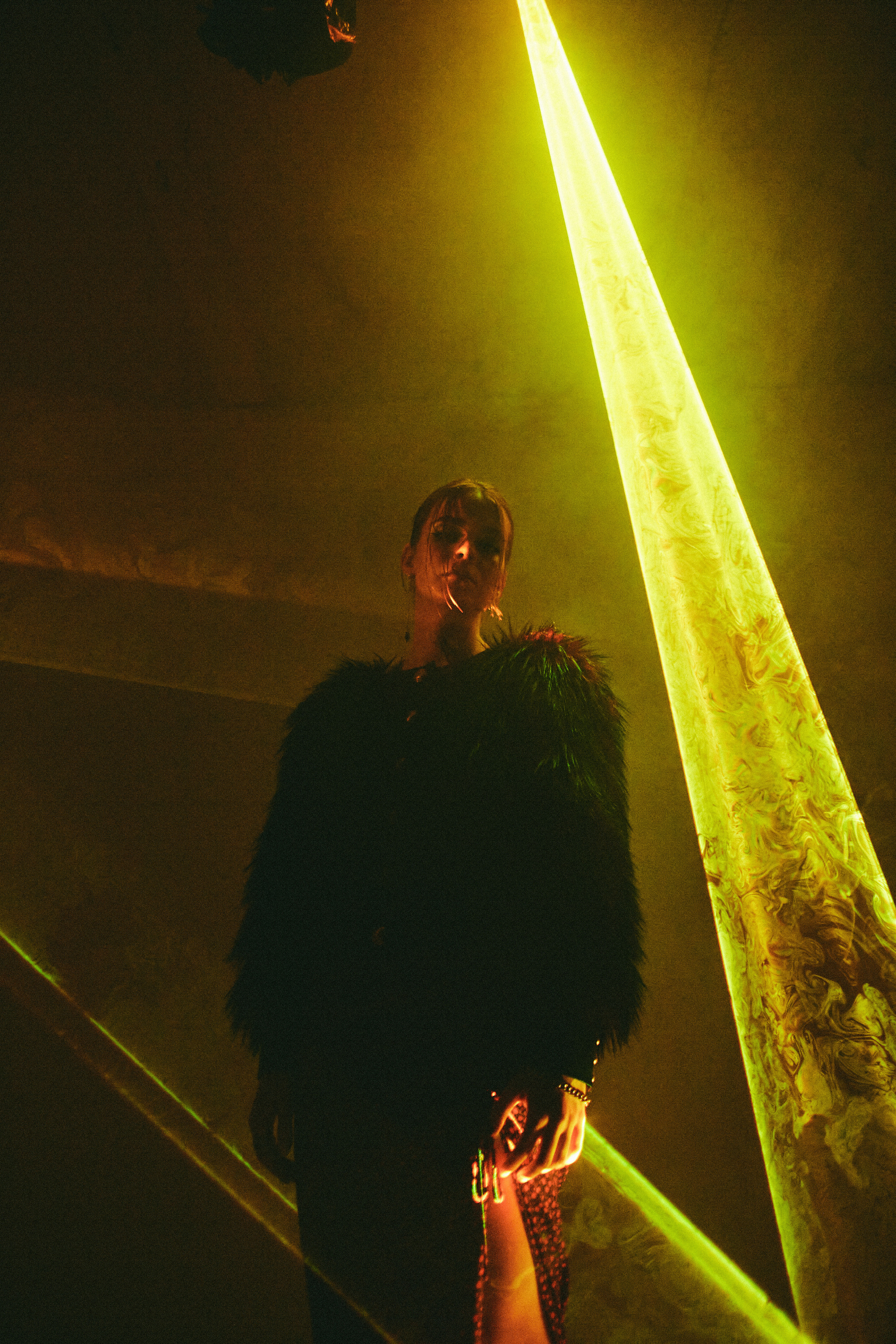 MARIA — LASER SHOOT. DINIS MUSTAFIN | PHOTOGRAPHY