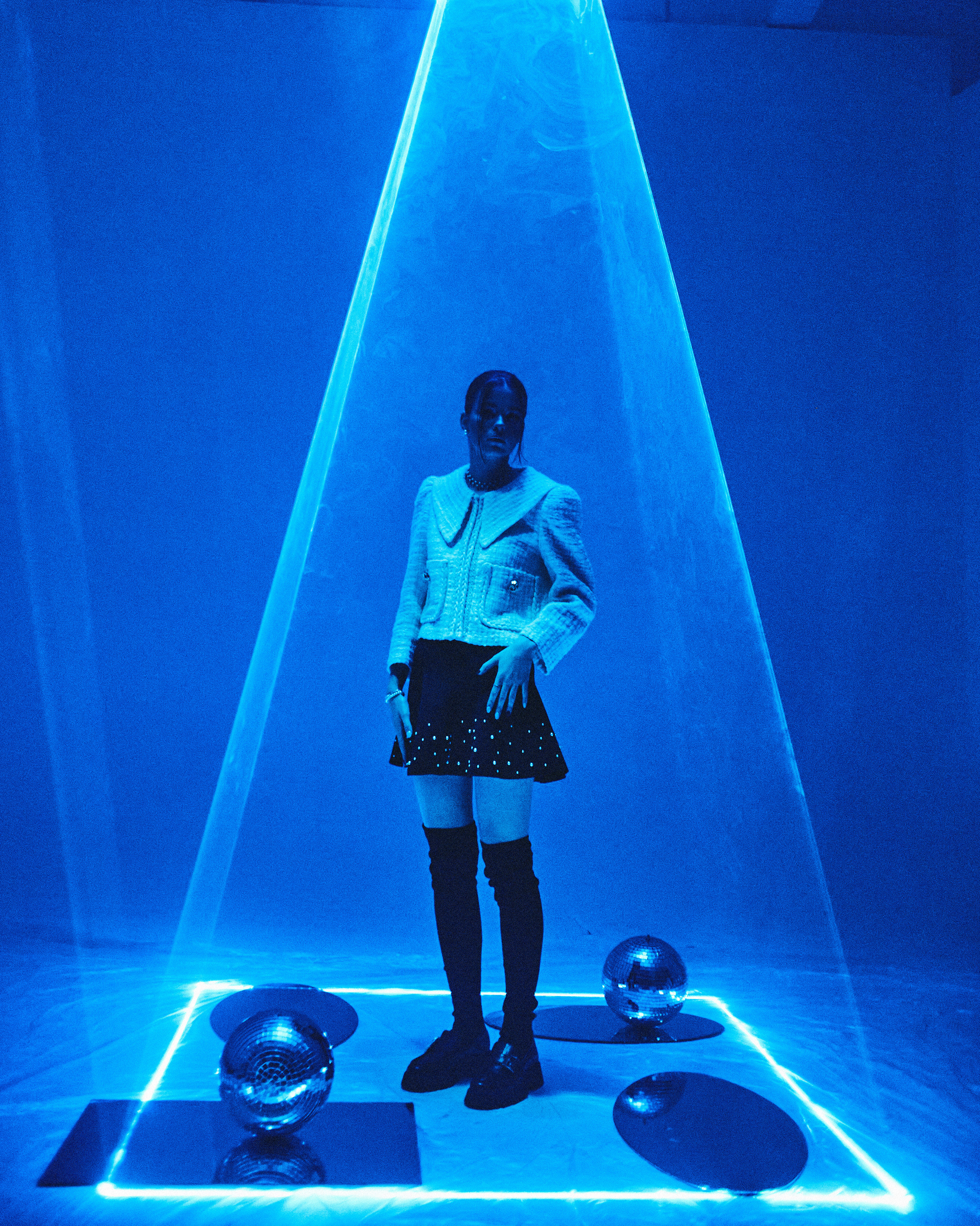 MARIA — LASER SHOOT. DINIS MUSTAFIN | PHOTOGRAPHY