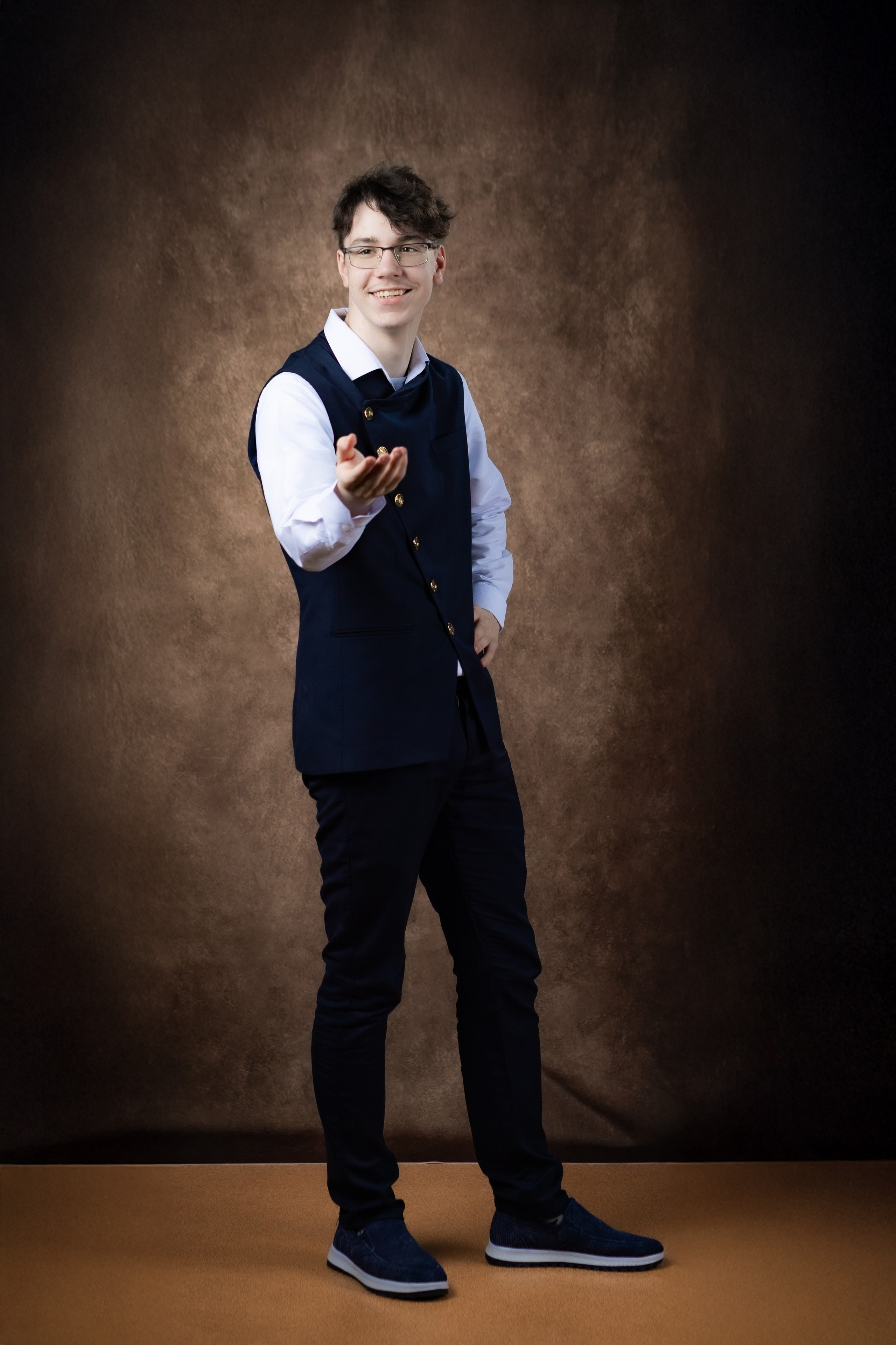 ФОН (коричневый). Фото, видео, авторские выпускные альбомы в Нижнем Новгороде