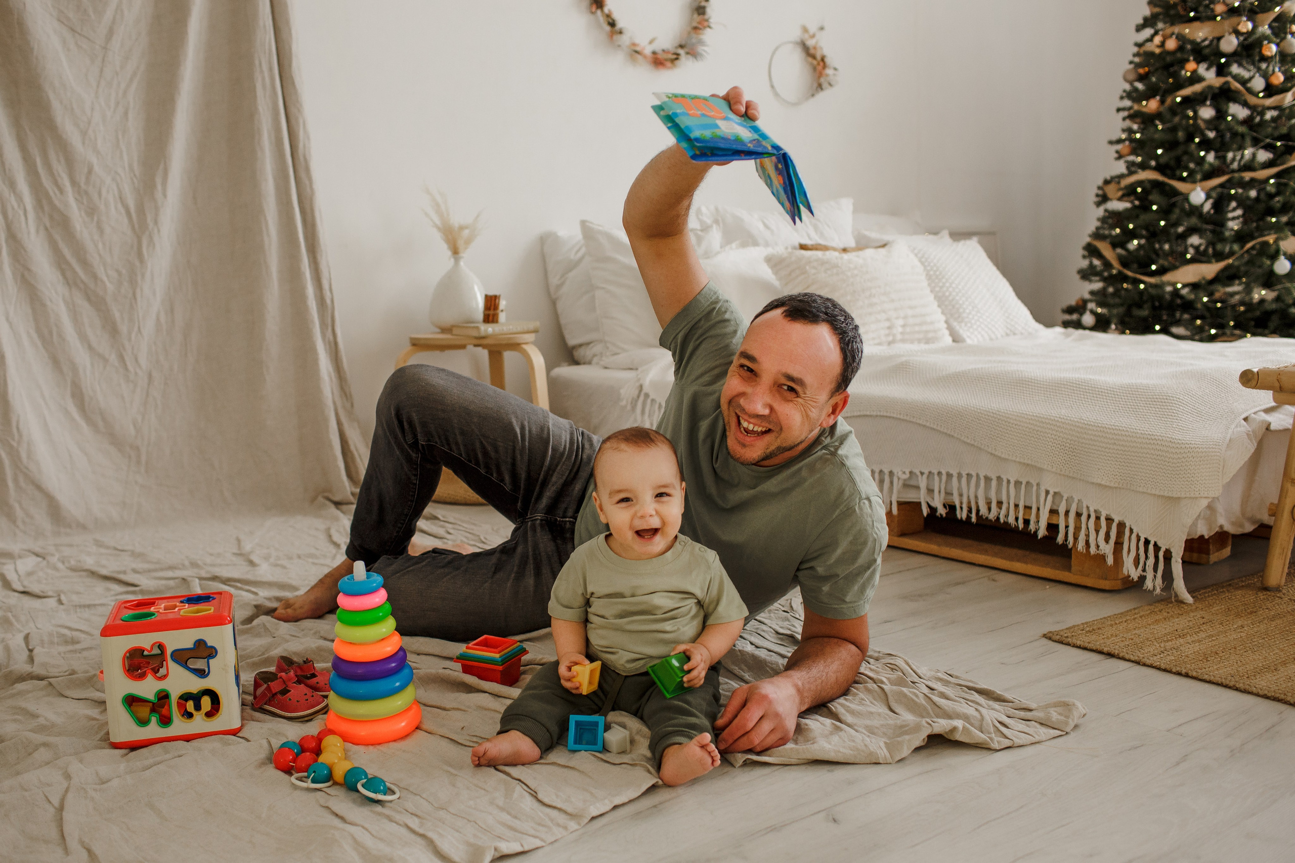 Семейная фотосессия в студии. Свадебный фотограф Кирилл Белый