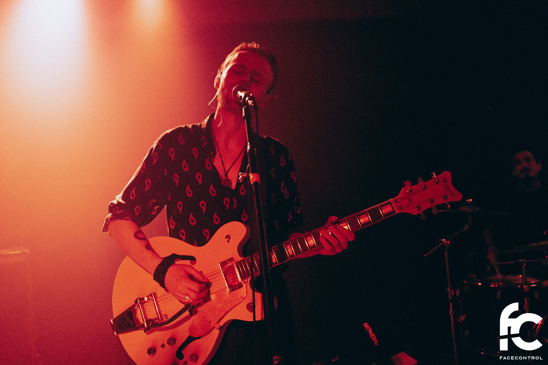 Sextape of Lovers & Granma. Face Control: Crónica social, anuncios de eventos y reportajes fotográficos