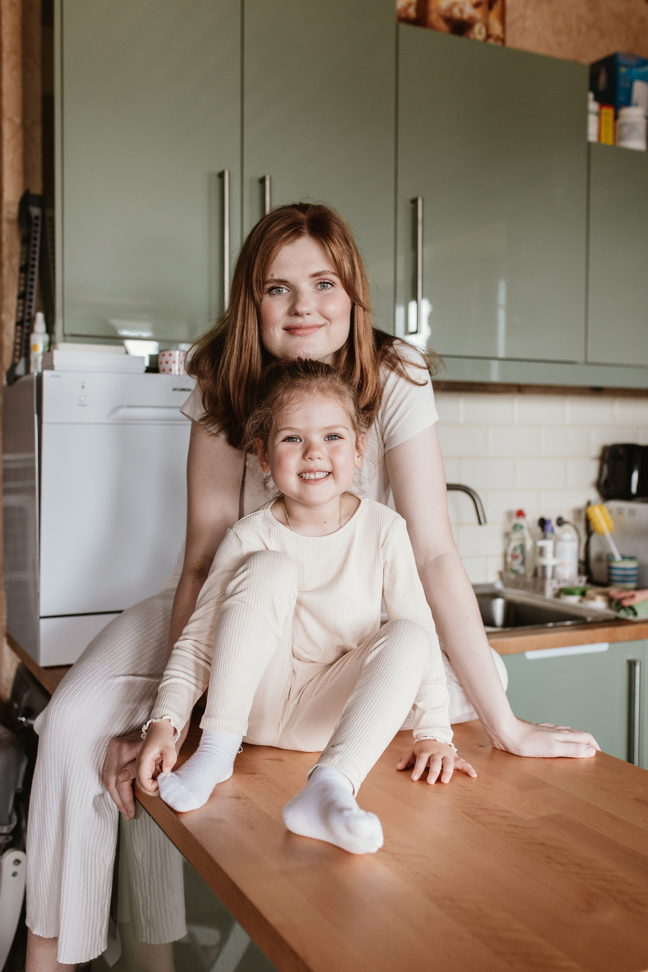 Антон, Елена, Вика и Кристина. Семейный lifestyle фотограф в Самаре Ольга @saflorra.ph