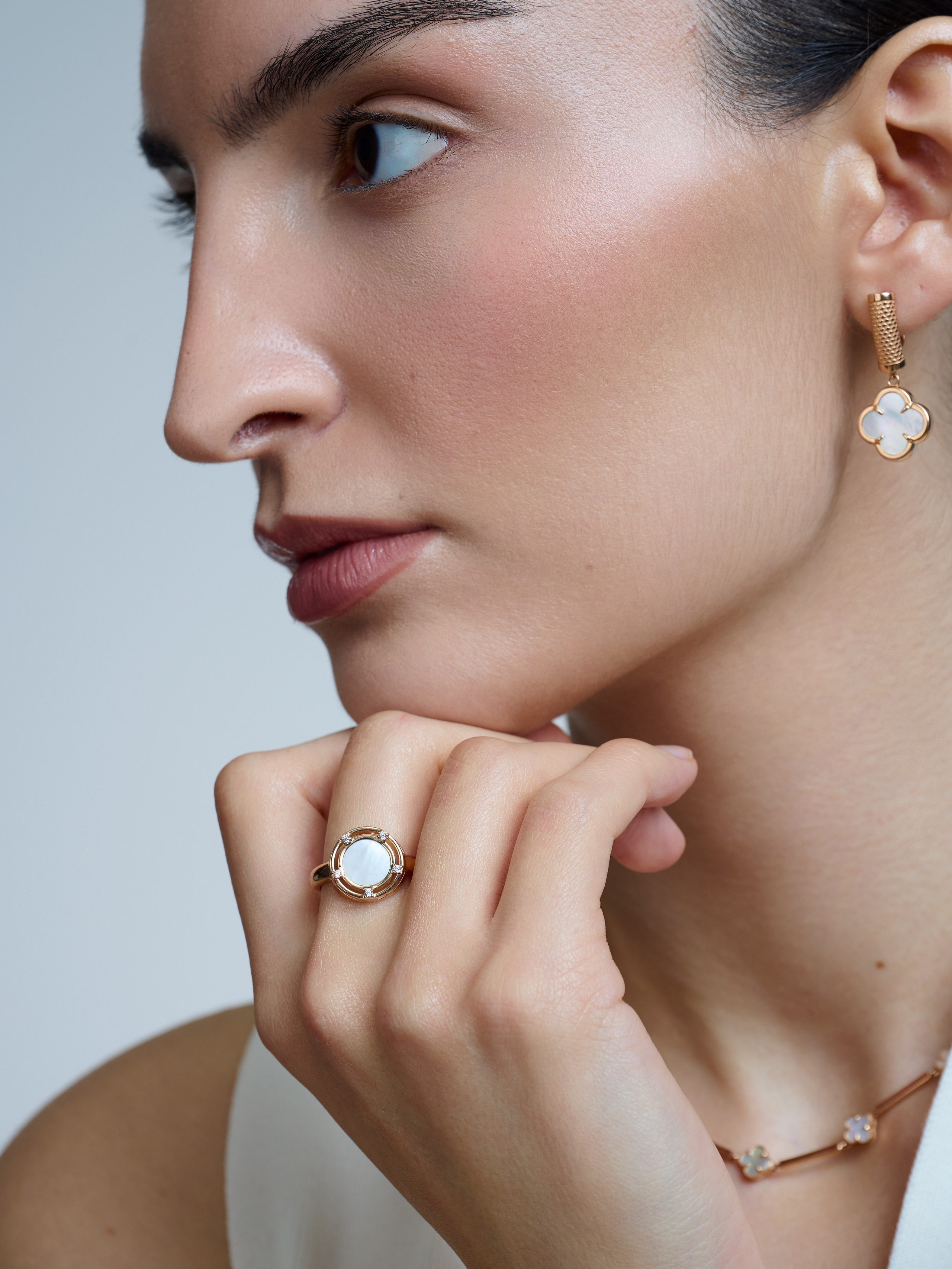 Каталог для бренда AllTime. Фотограф для брендов в Москве Ксения Чупрунова