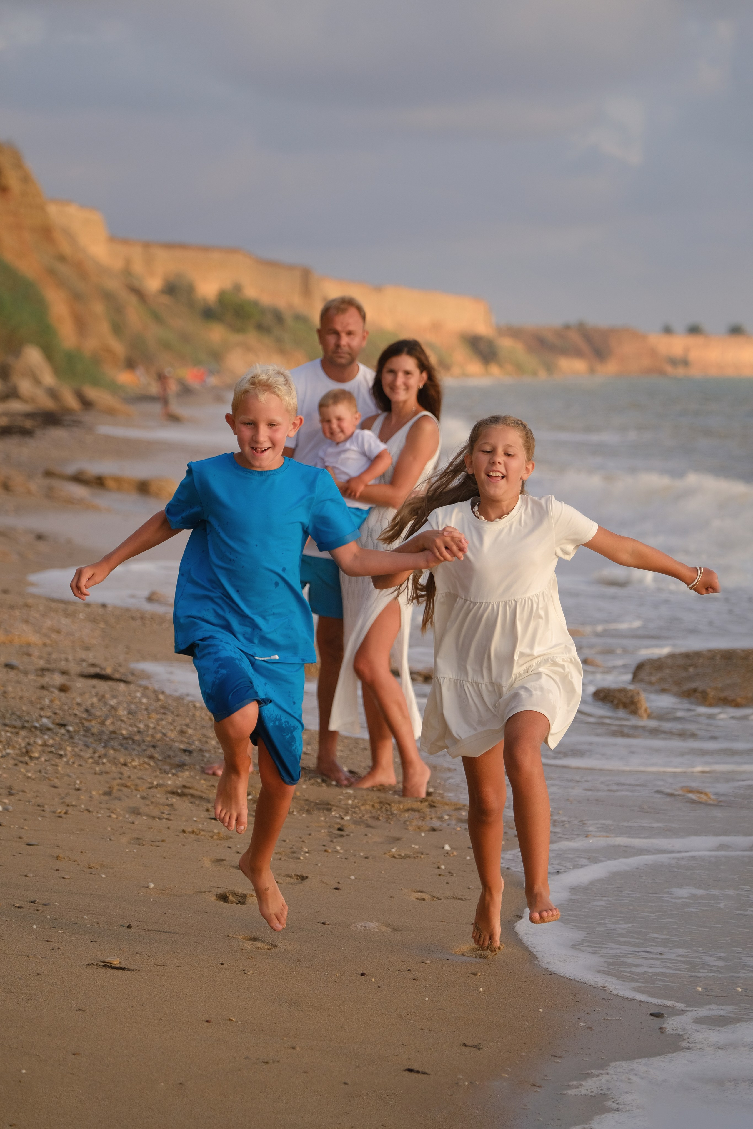 На Море. Профессиональная фотосъемка в Крыму. Натуральные эмоции и живые кадры. Забронируйте дату прямо сейчас!