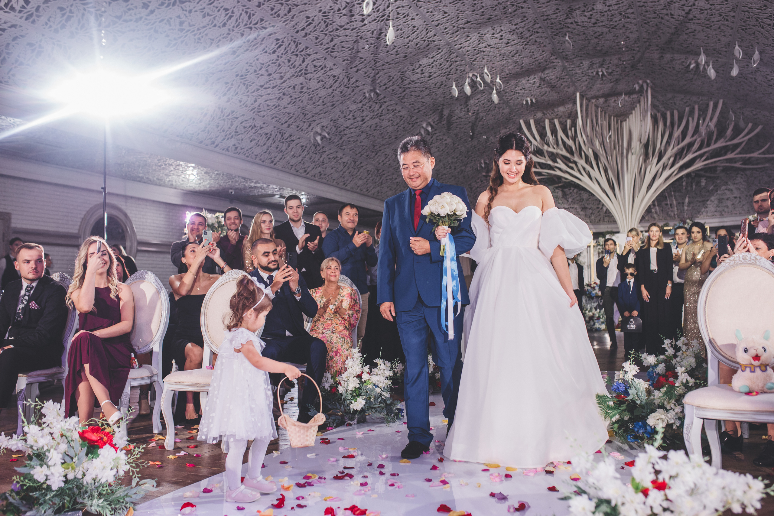 Салем и Яна. Հարսանեկան լուսանկարչություն Հայաստանում Ադամյանների ընտանիքի կողմից