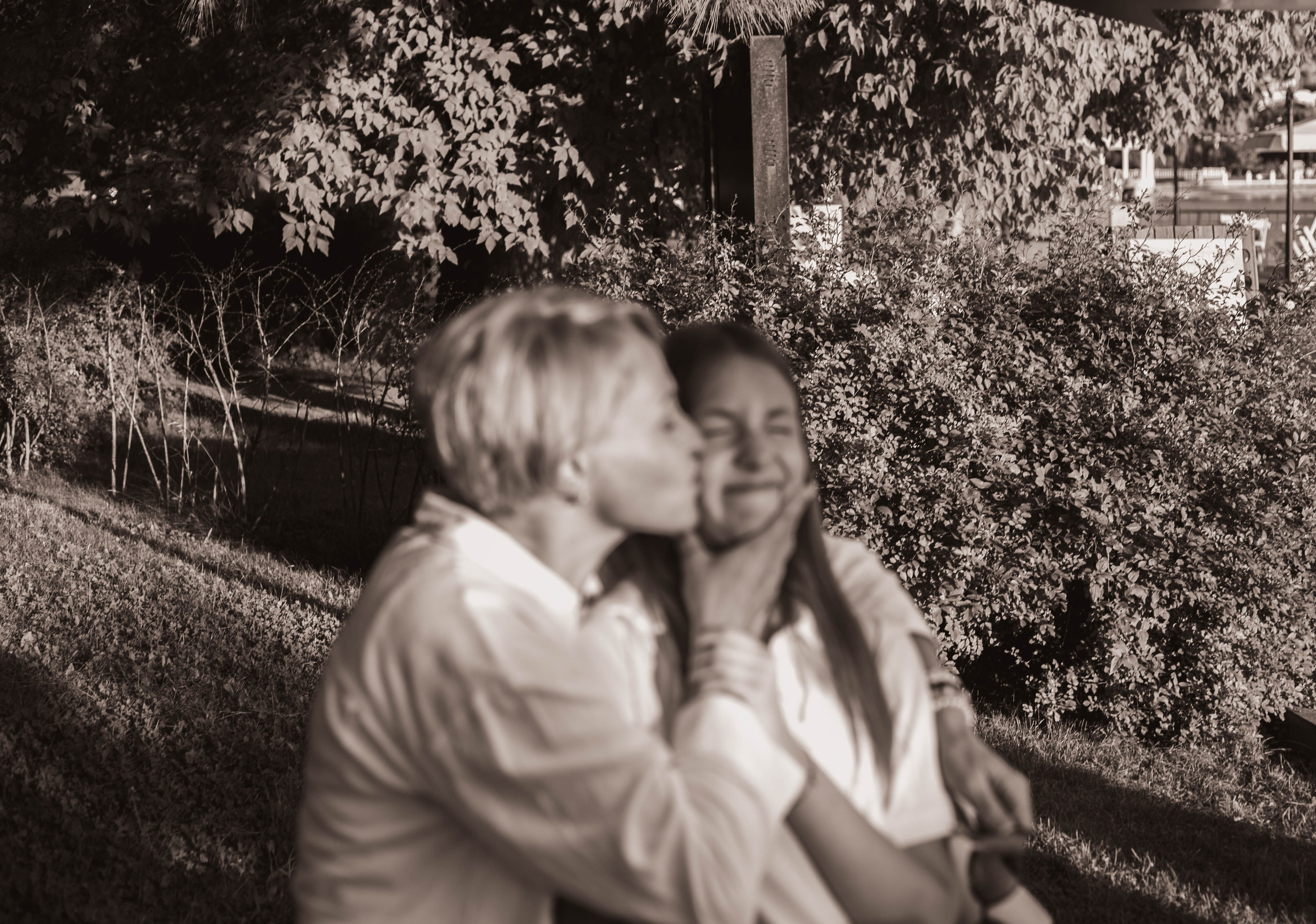 Абрау. Уличный фотограф Города N