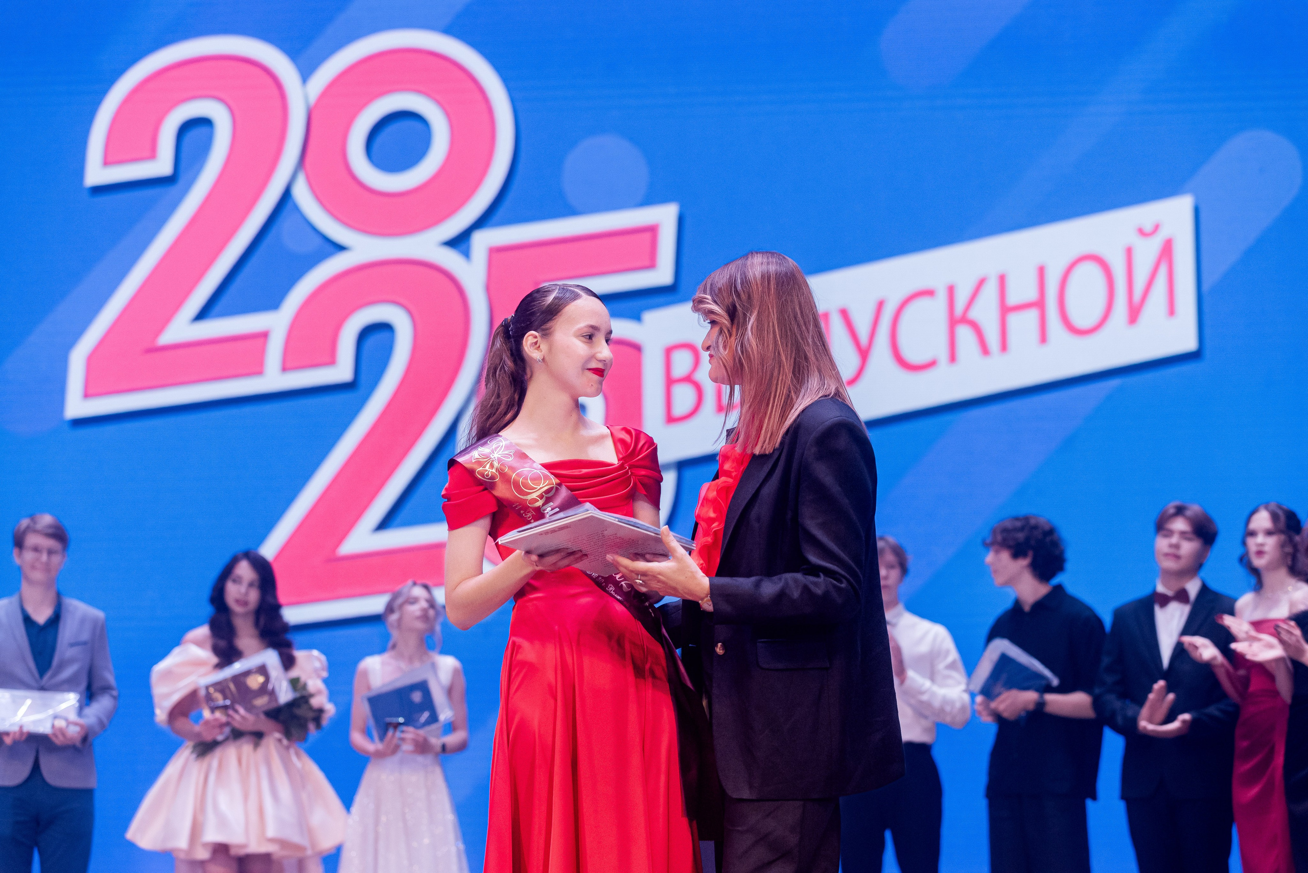 30 Школа. Волжский. Вручение ДК Юбилейный. Фотограф в Волгограде и Волжском Александр Горбань