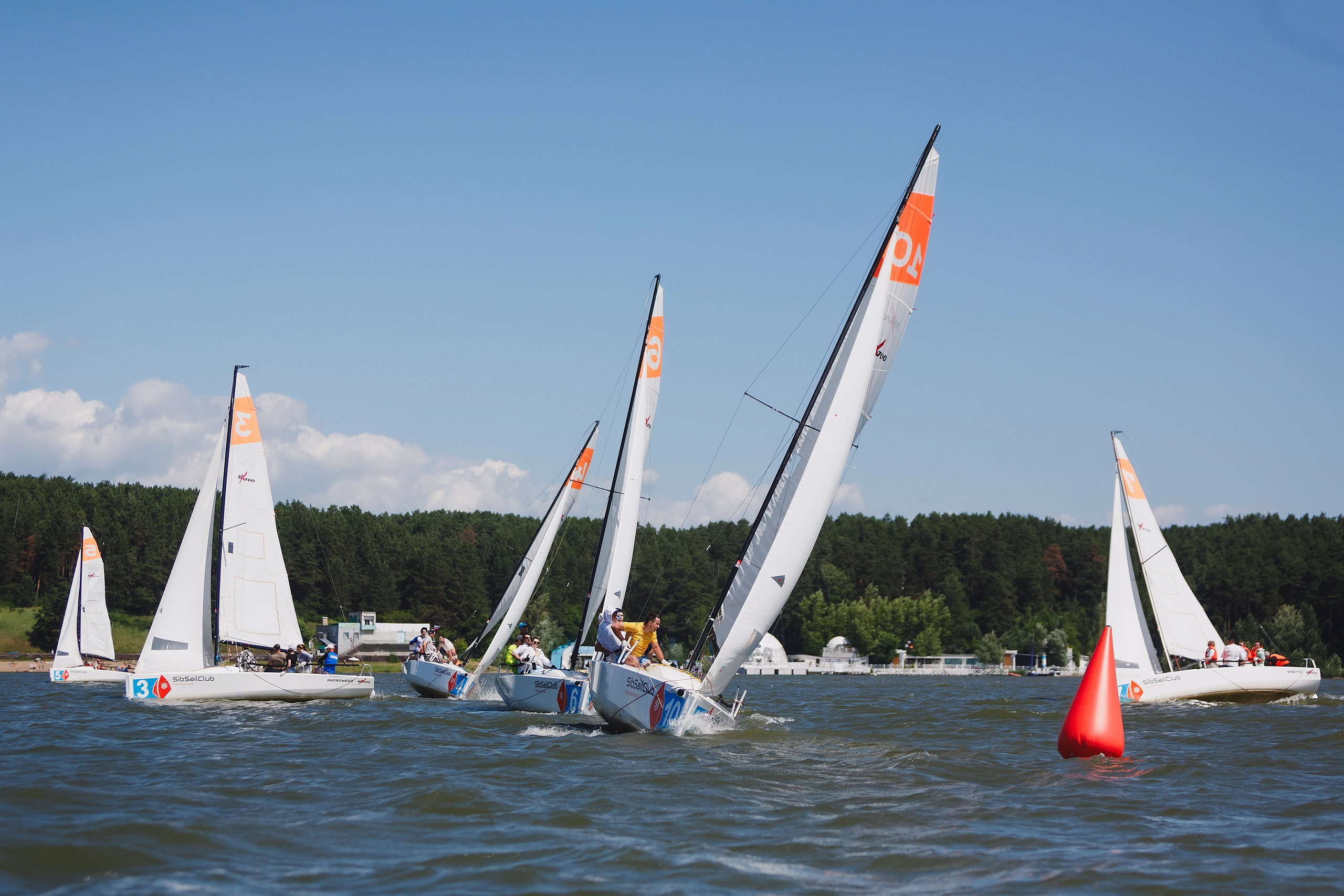 ЯХТИНГ. Roman Photo