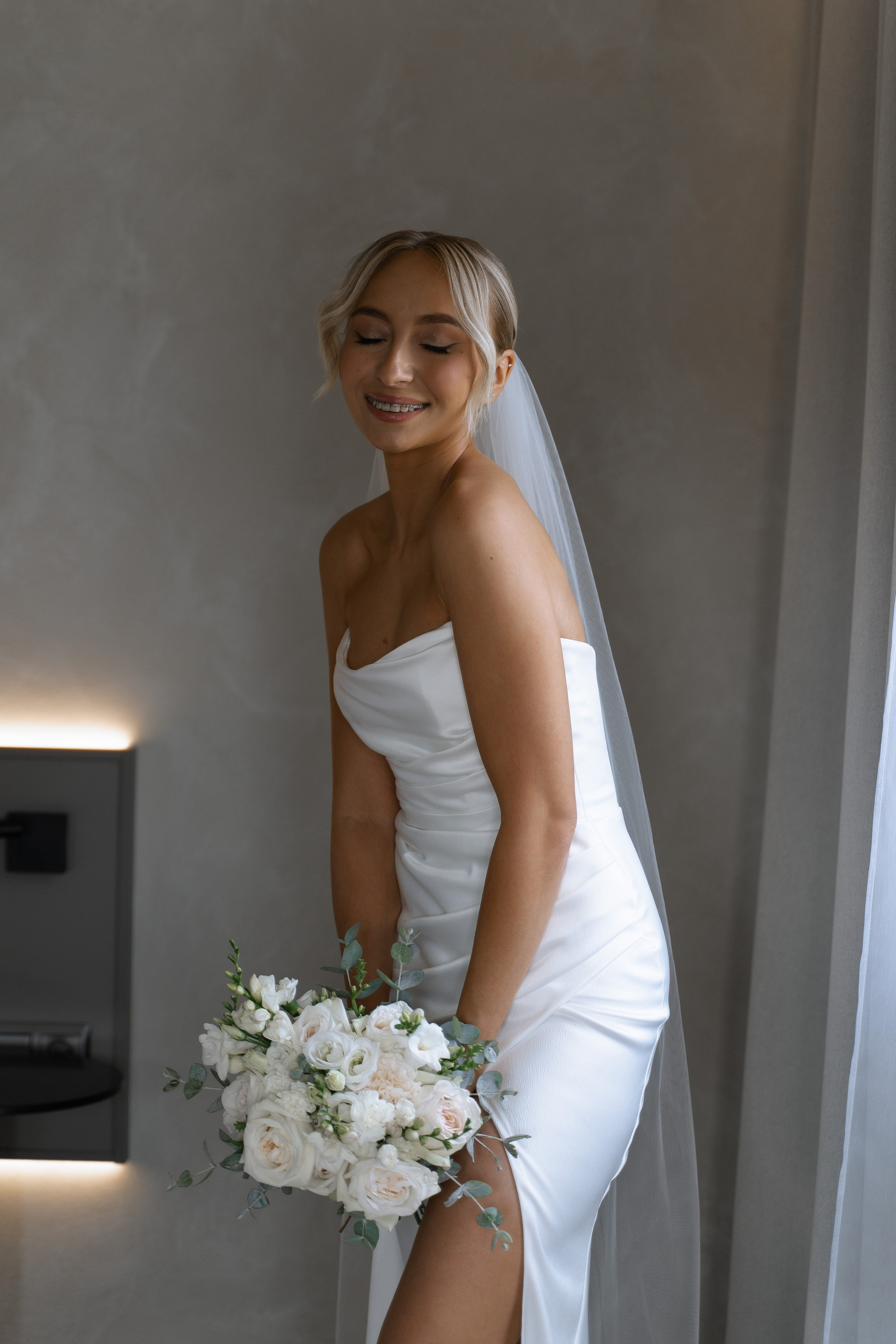 Денис и Виолетта. Свадебный фотограф Анастасия Хабарова в Новоуральске и Екатеринбурге