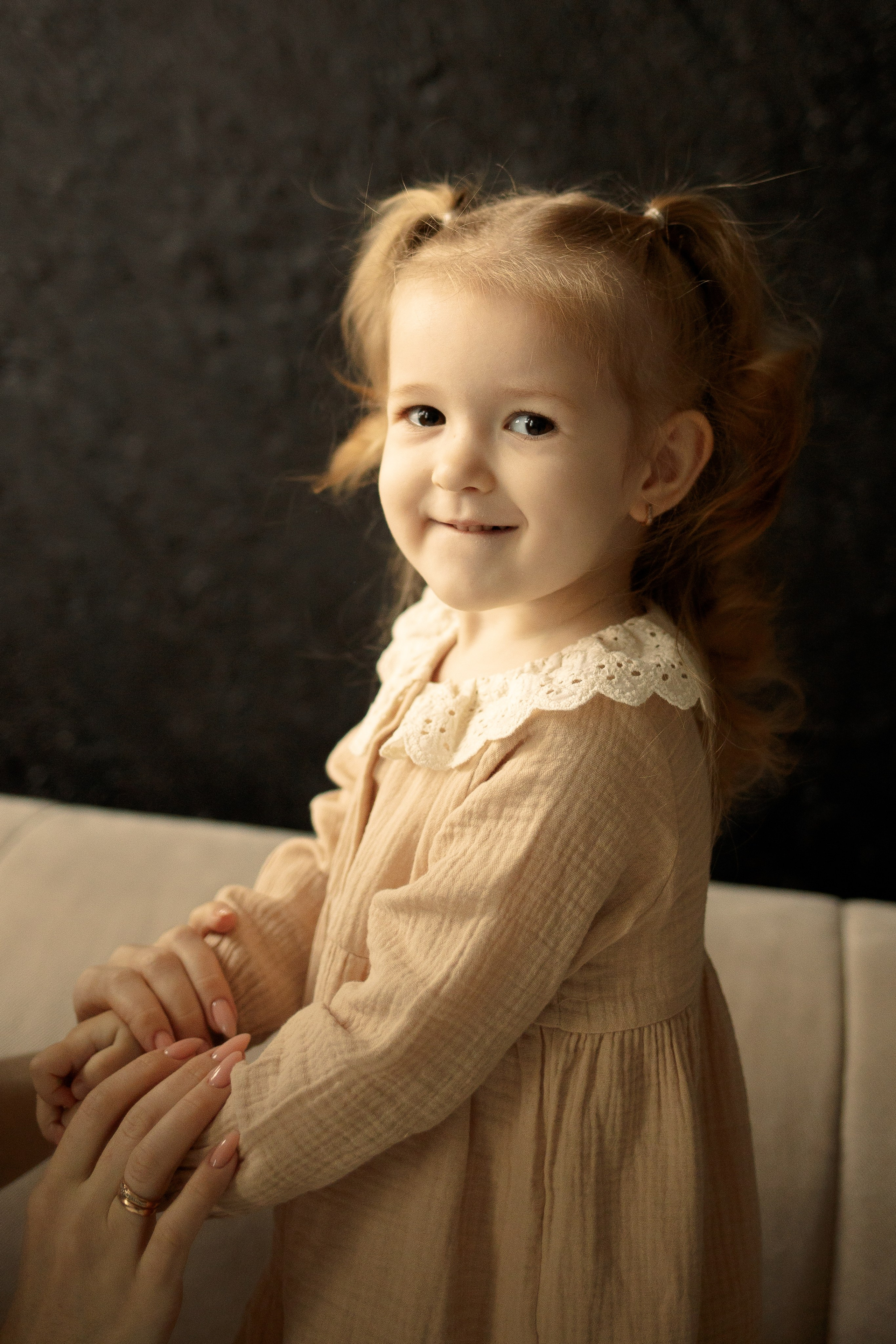 Настя и Анюта. Семейный фотограф Фотосессия беременности  Екатеринбург Елена Луткова