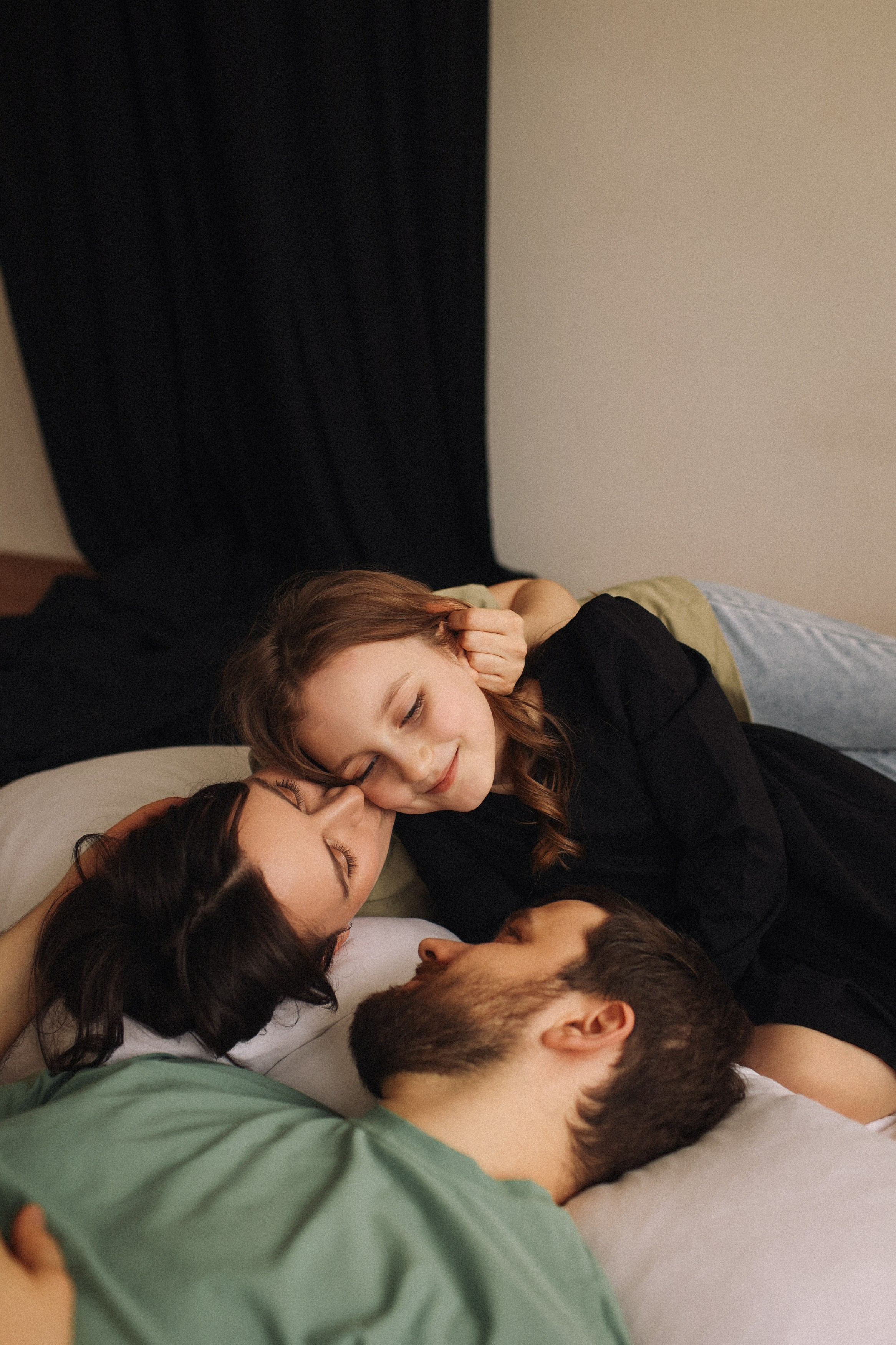 Семейная фотосессия Фотосессия в Москве Семейная фотосессия в студии. Фотограф Владимир Москва