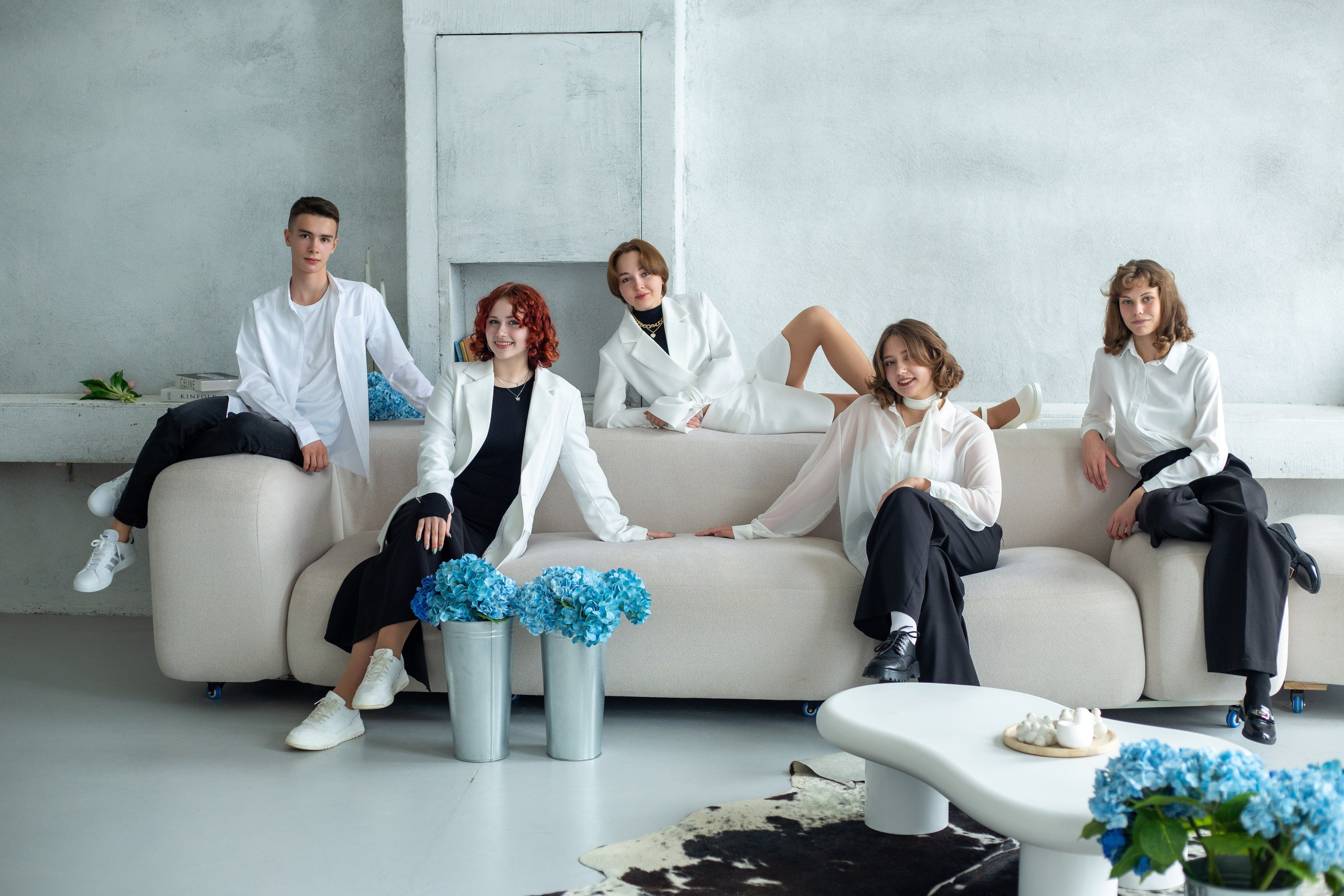 Съемка в студии. Выпускные альбомы Воронеж " СОКОЛ фото»