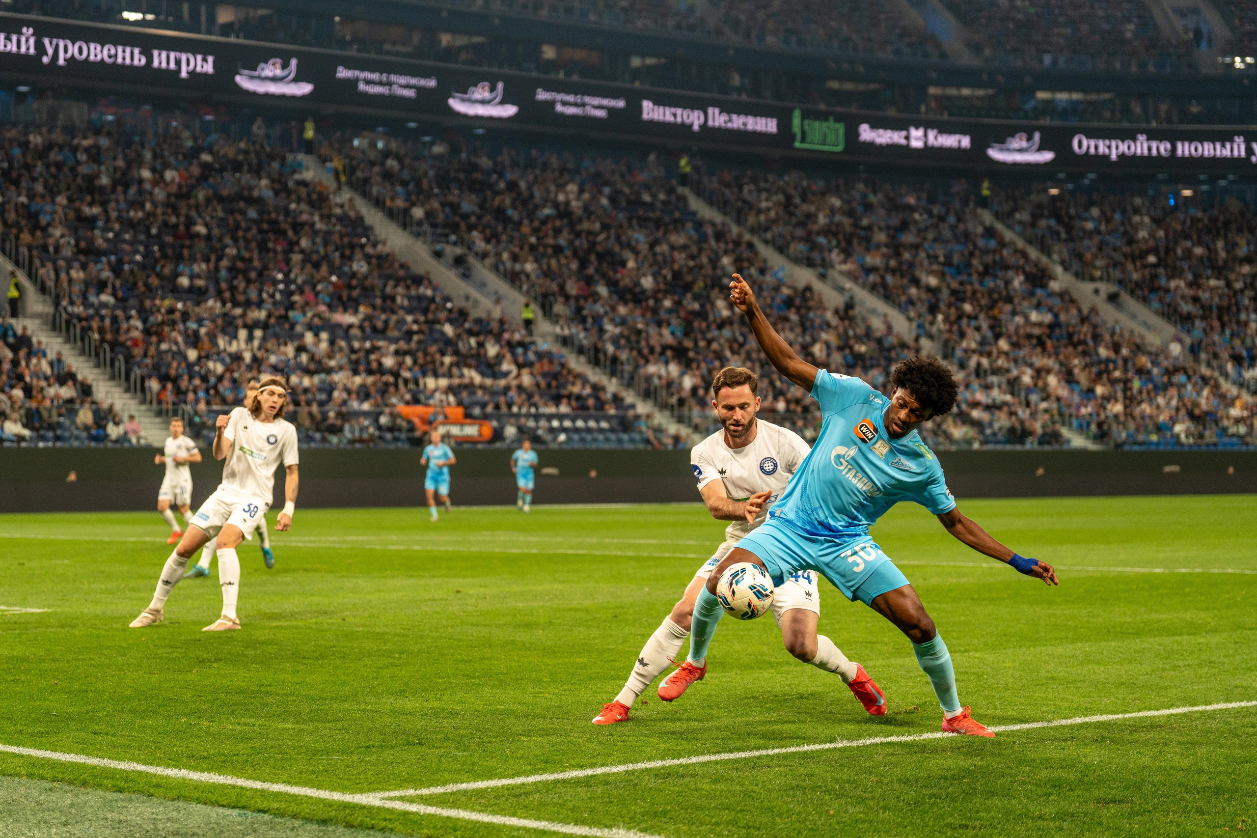 Зенит — Оренбург: репортажная съёмка матча РПЛ в Санкт-Петербурге | Антон Гауф. Спортивный фотограф в Санкт-Петербурге | Антон Гауф