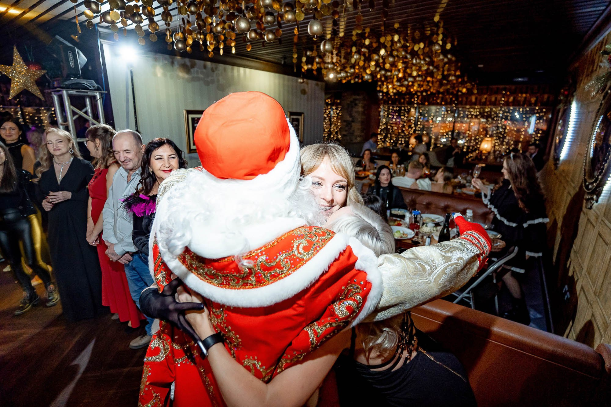 Новый год 2024 в Peoples. Сергей Кошкин. Репортажная и ивент-фотография в Сургуте