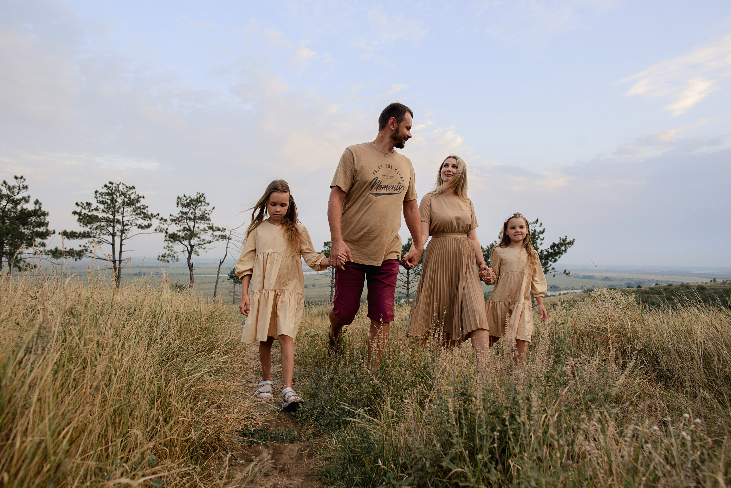 Семейная фотосессия. Сосновый бор. Семейный фотограф в Новочеркасске Виктория Громова