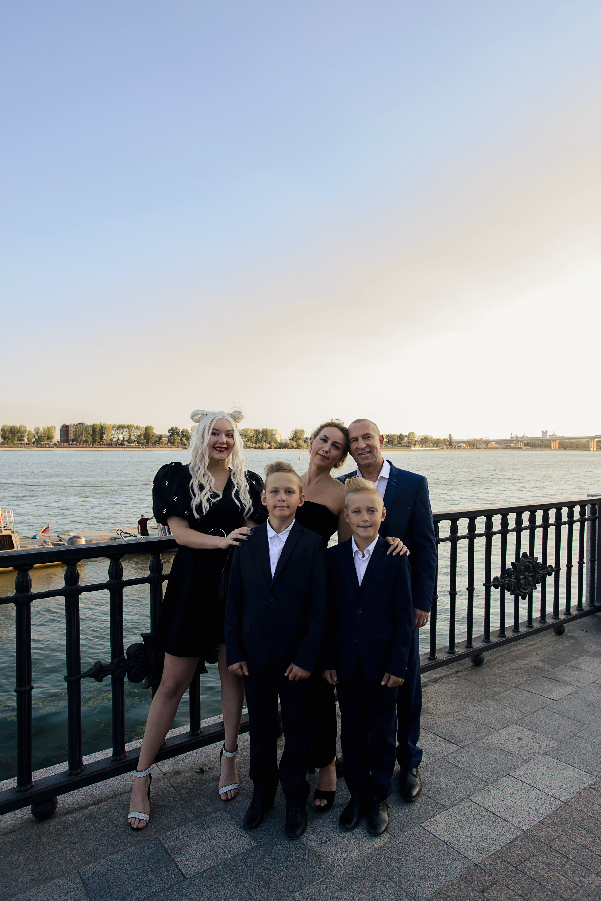 Семейная фотосессия. Набережная Дона. Семейный фотограф в Новочеркасске Виктория Громова