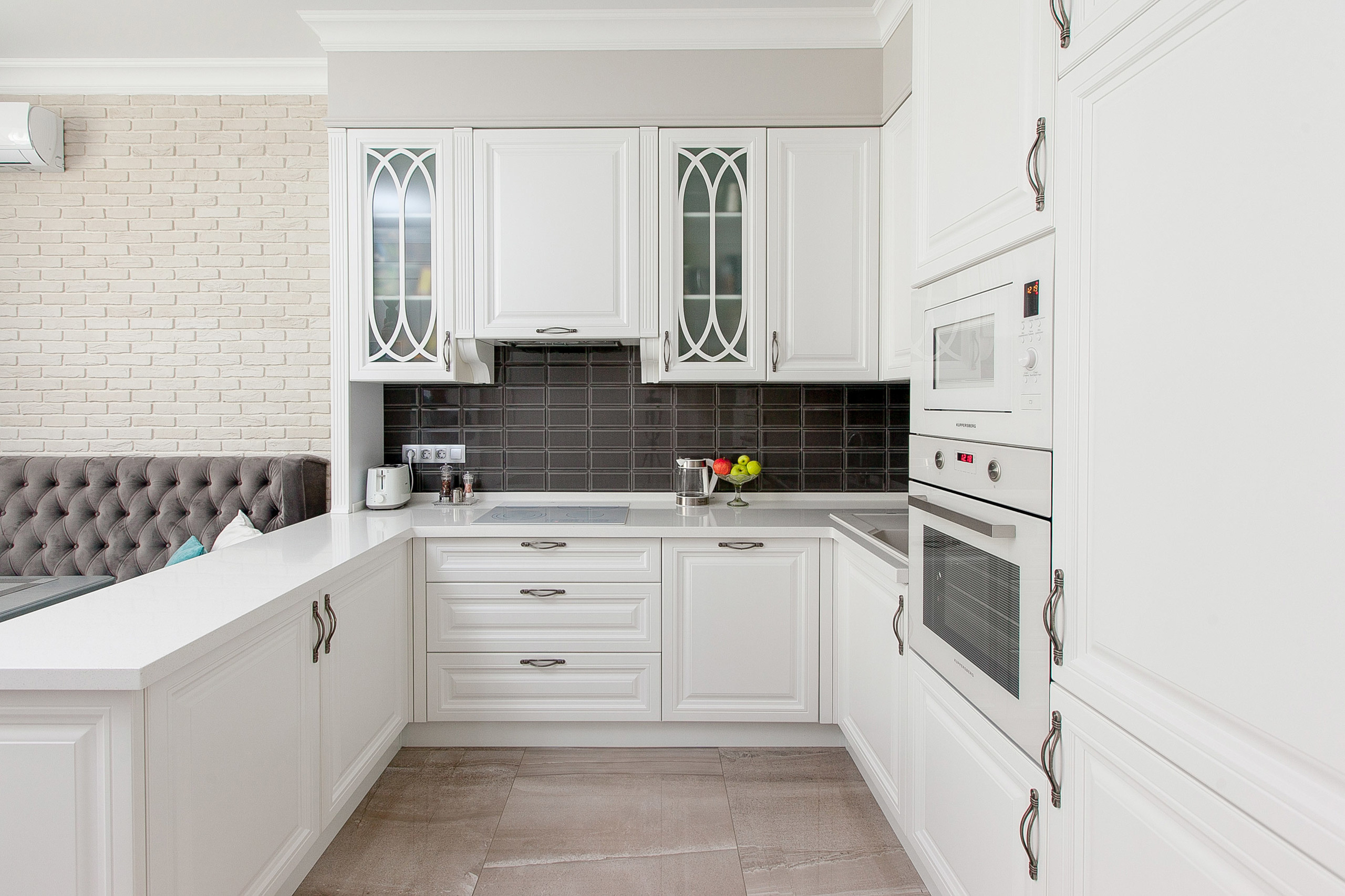 Кухня в Краснодаре на Кубанонабережной улице. Интерьерный фотограф Краснодар: профессионально по доступным ценам