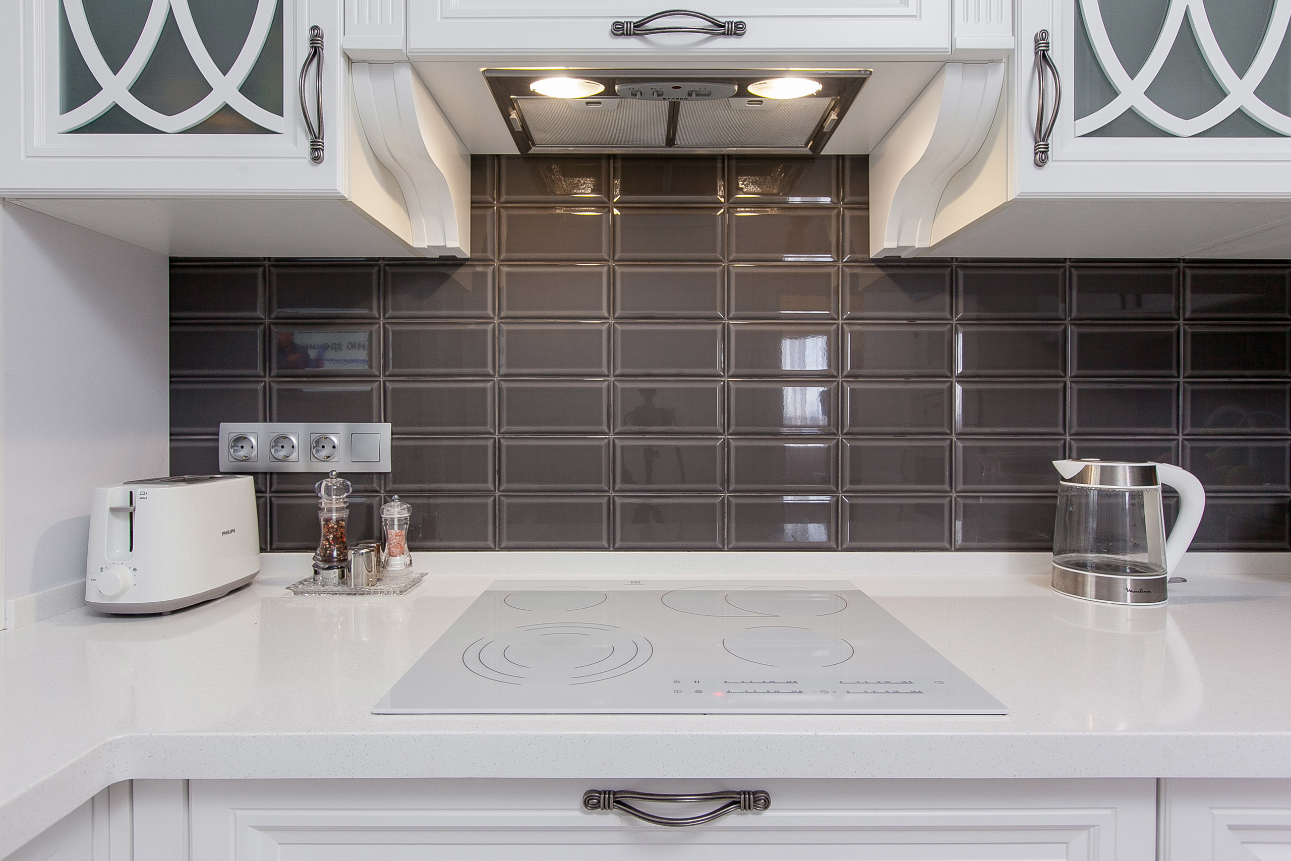 Кухня в Краснодаре на Кубанонабережной улице. Интерьерный фотограф Краснодар: профессионально по доступным ценам