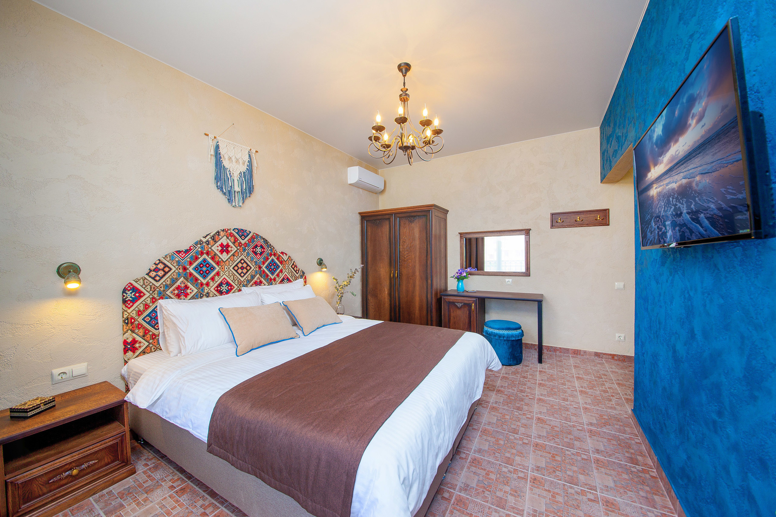 Boutique Hotel Gaudi. Интерьерный фотограф Краснодар: профессионально по доступным ценам