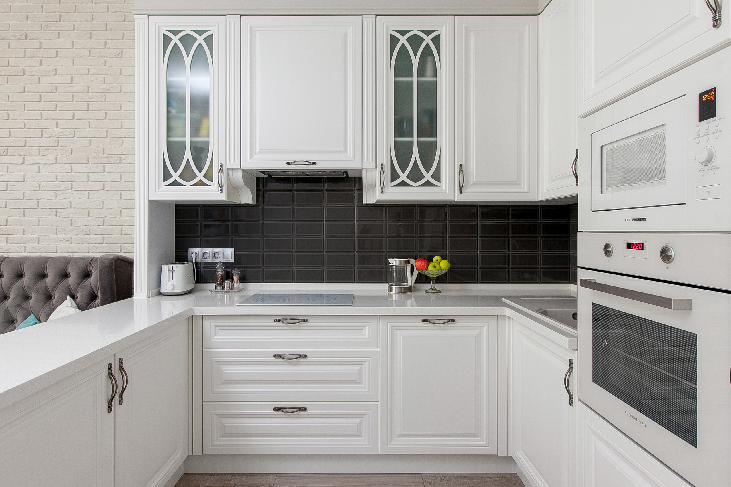 Кухня в Краснодаре на Кубанонабережной улице. Интерьерный фотограф Краснодар: профессионально по доступным ценам