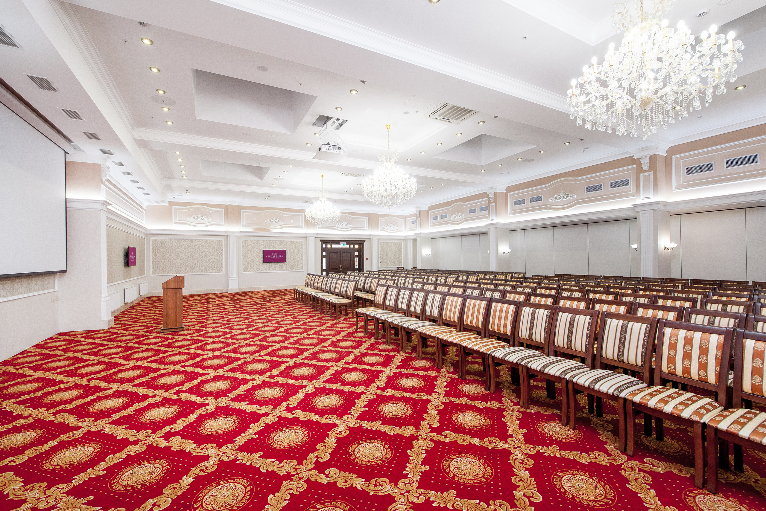 Конференц залы. Интерьерный фотограф Краснодар: профессионально по доступным ценам