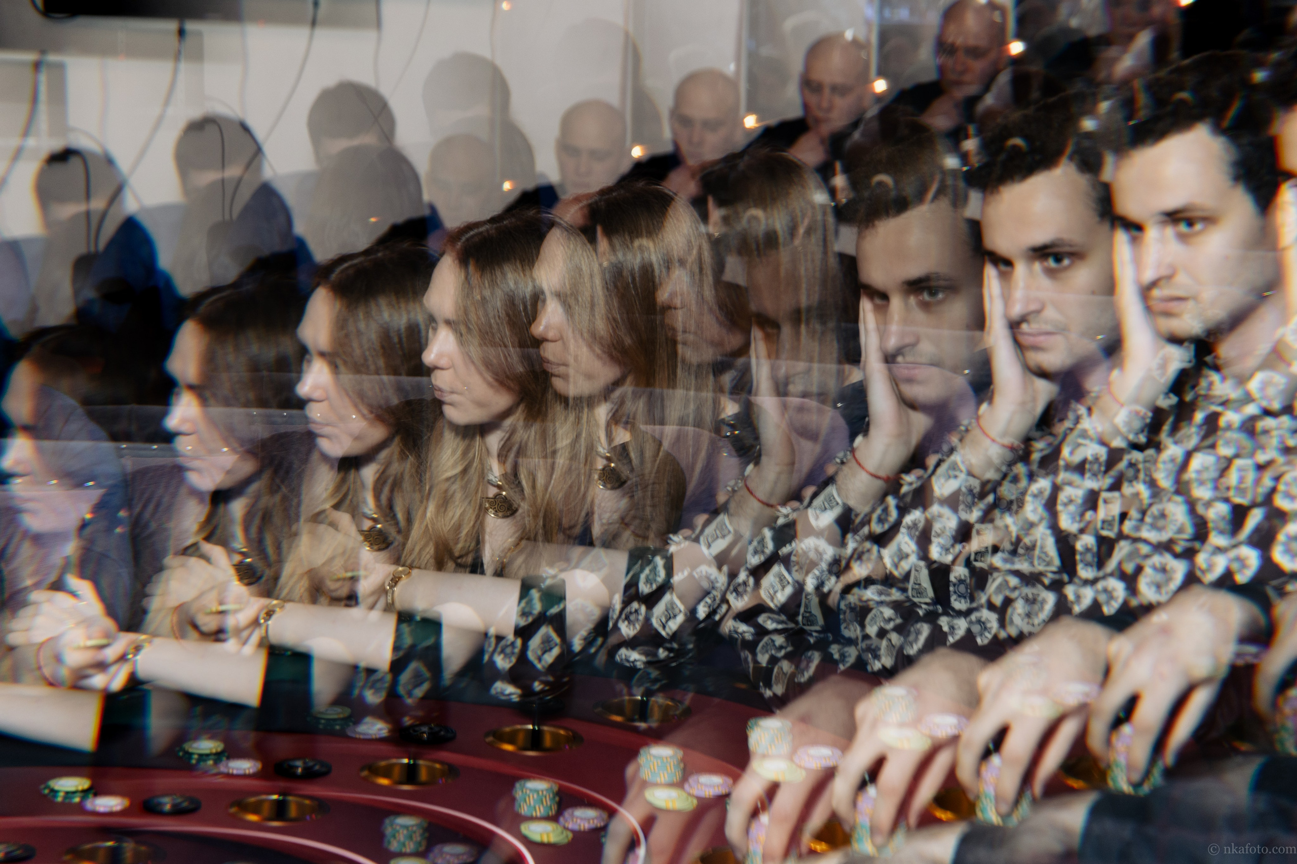 Люди играли в покер. Фотограф в Москве портреты | репортажи | спорт